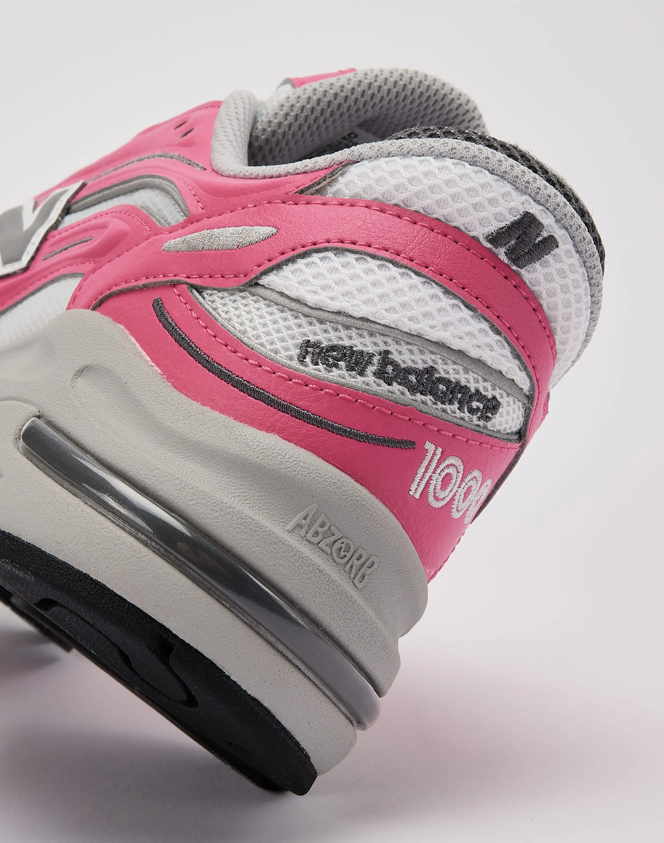 New Balance 1000 Sleek Style Break Ready