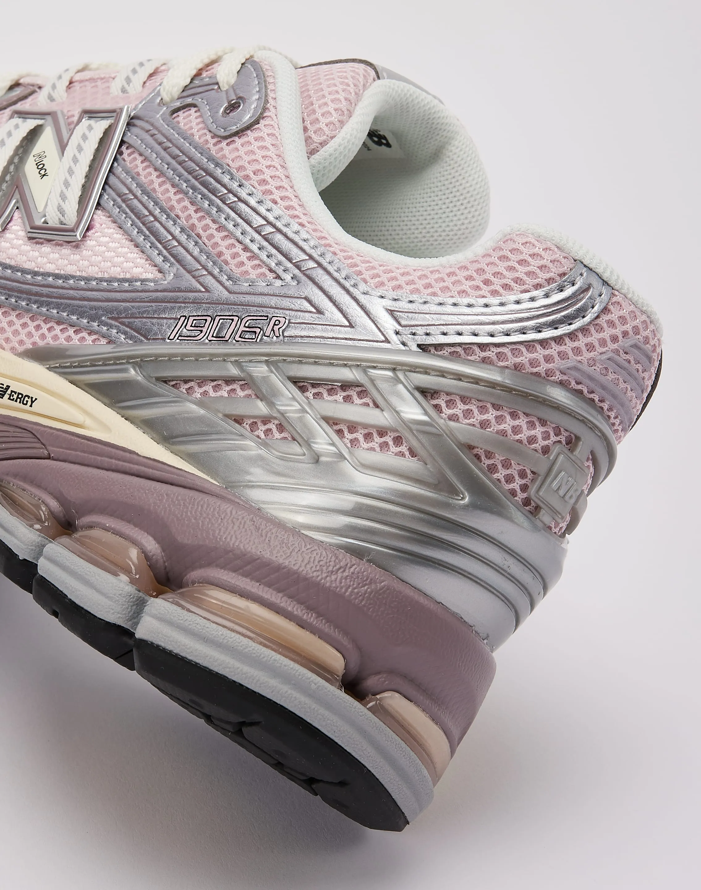 Stream Jog New Balance 1906R