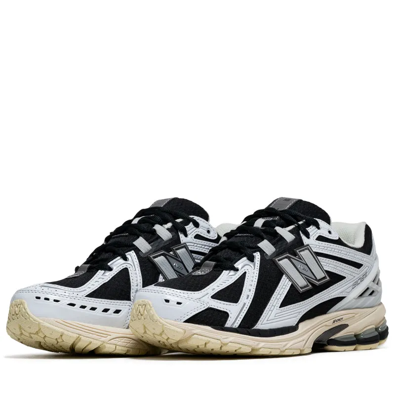 New Balance 1906R - White/Black Metallic Anatomical shape
