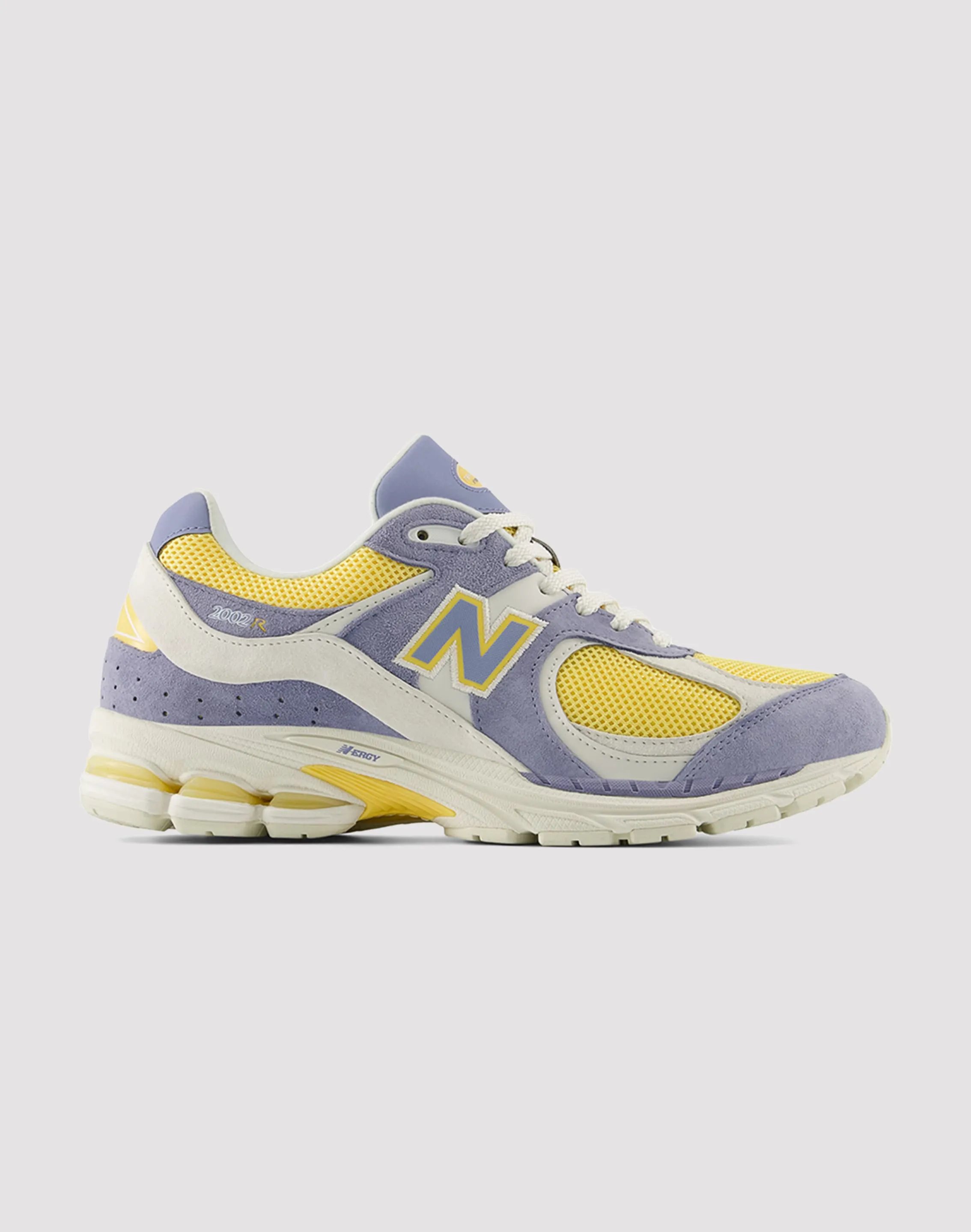 New Balance 2002R Platform Sole Foot Focus