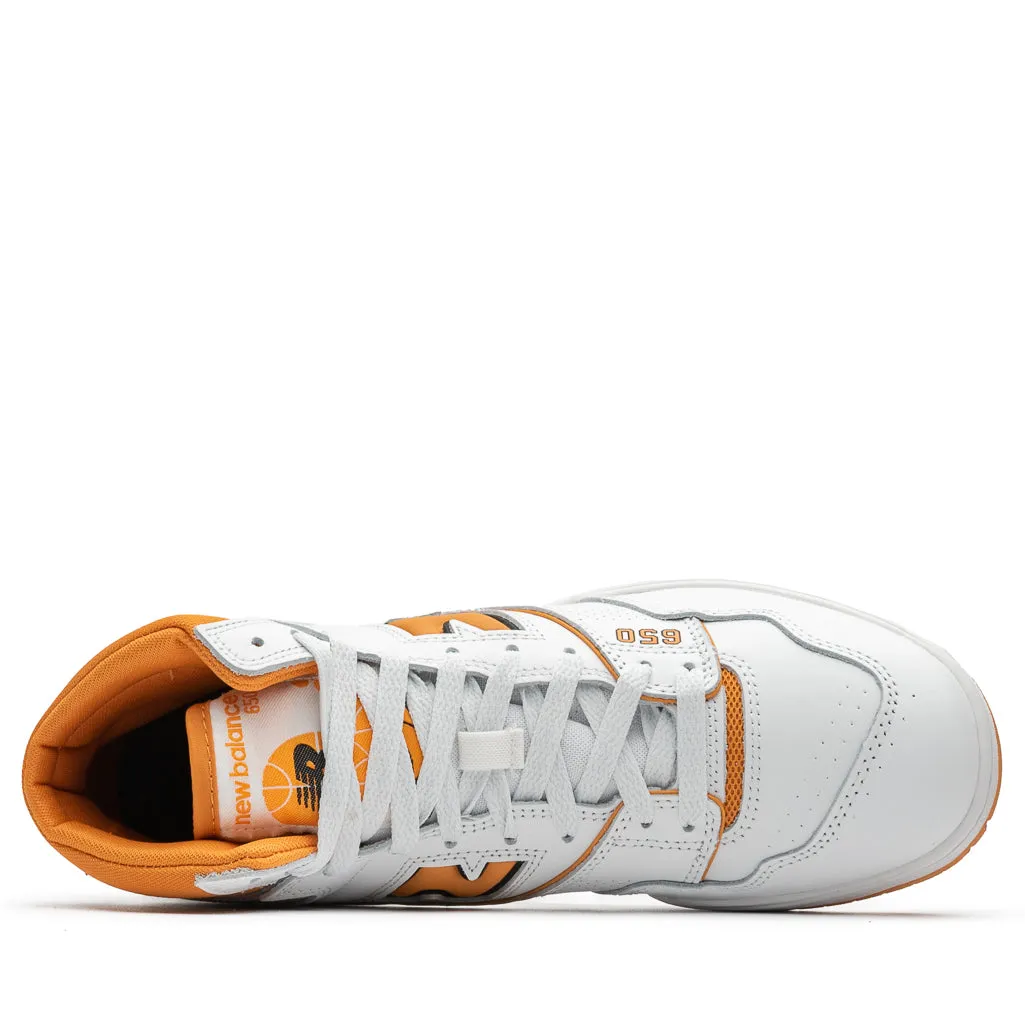 arch - hugging shoes New Balance 650R - White/Canyon