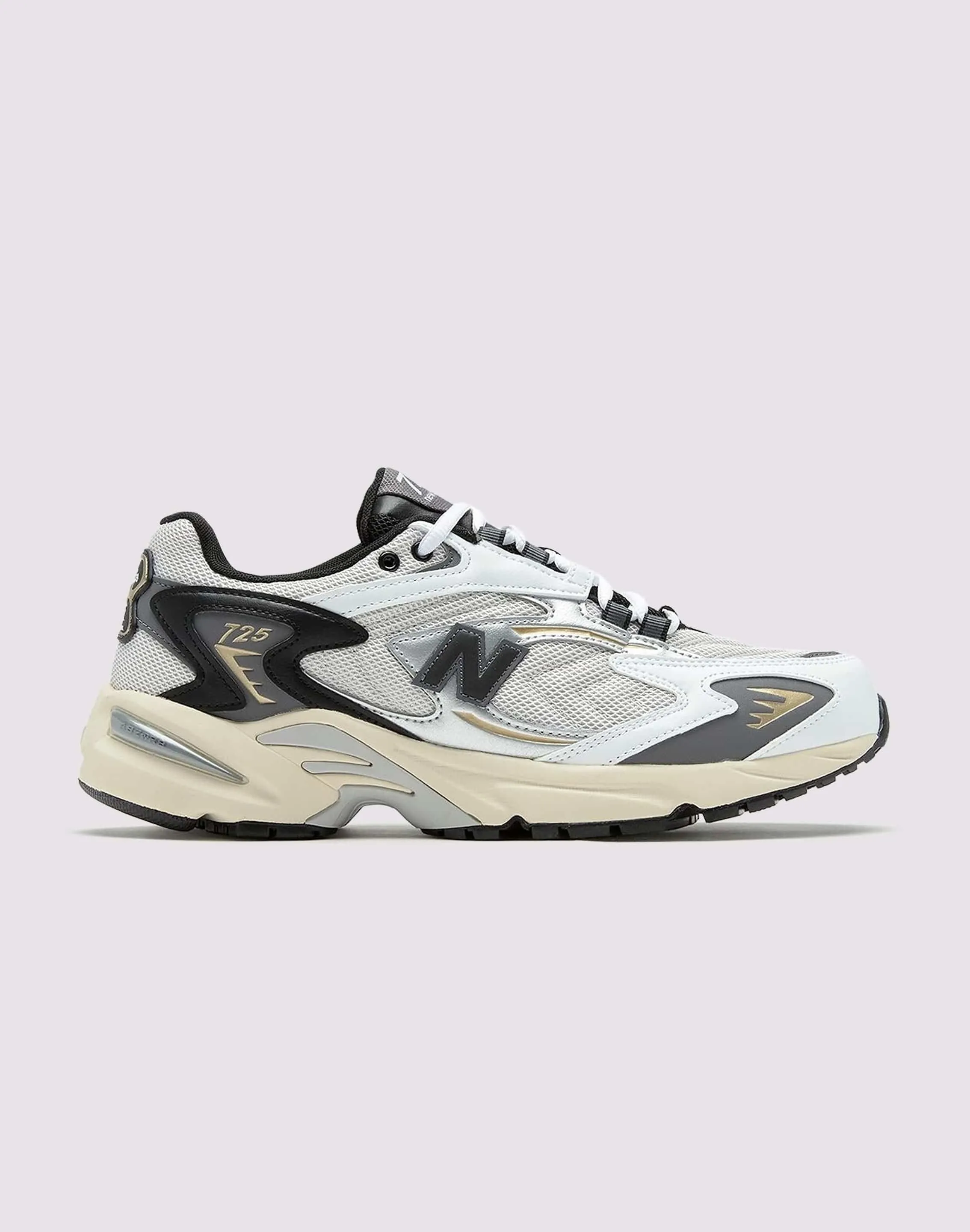 New Balance 725v1 Support Base Lightweight Construction