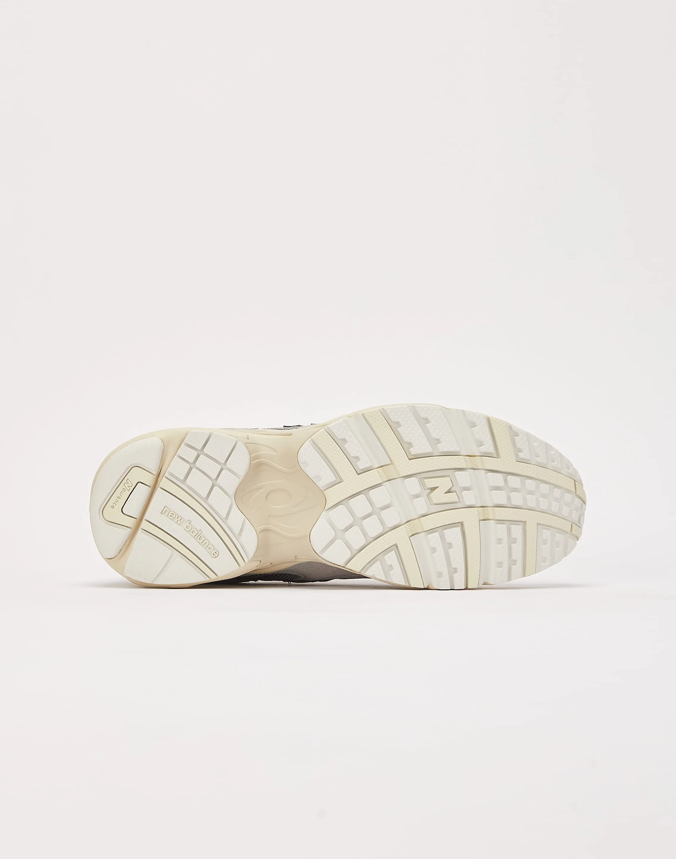 New Balance 725v1 Fashionable Fit
