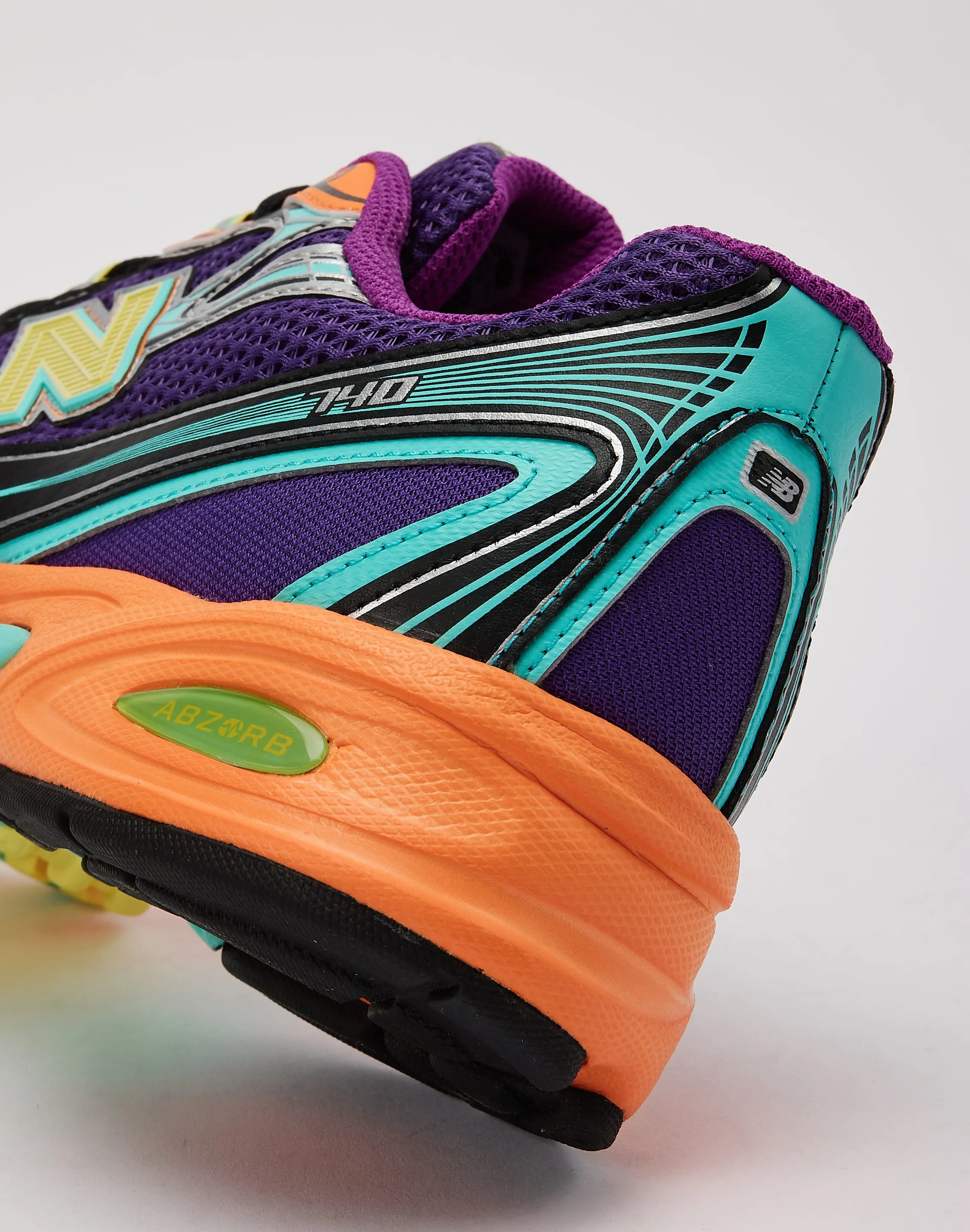 Airy Touch New Balance 740