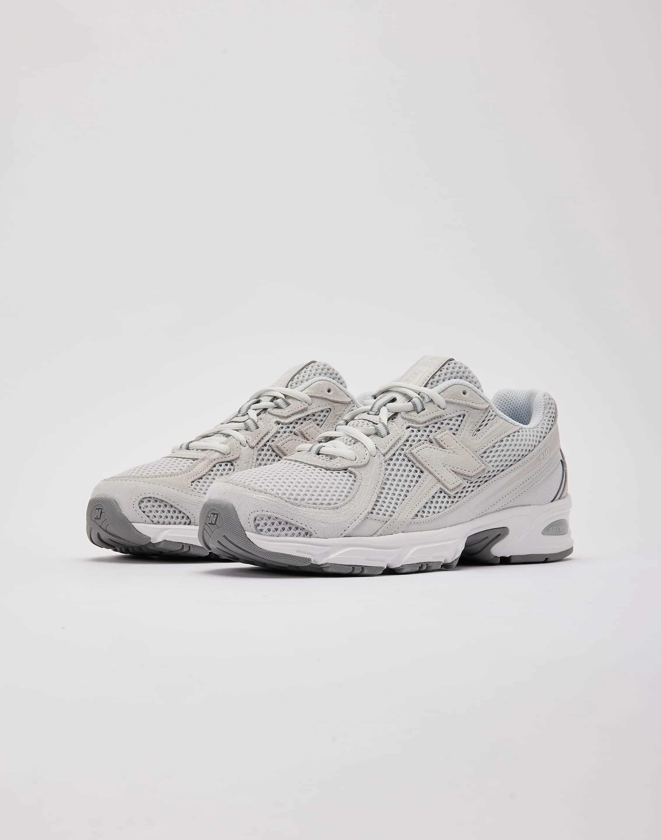 Everyday Ease Breathable Shoes New Balance 740