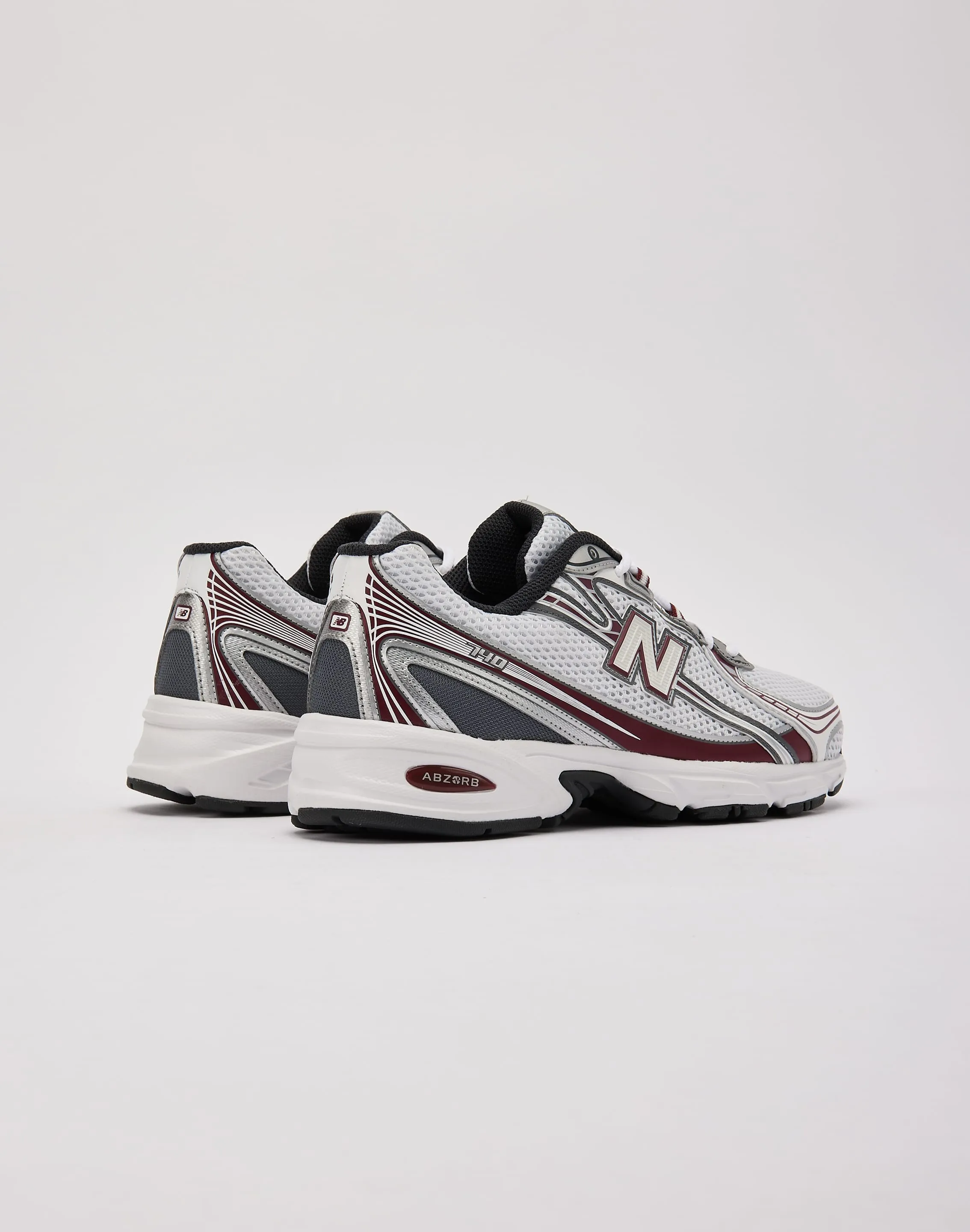 Relax Days New Balance 740
