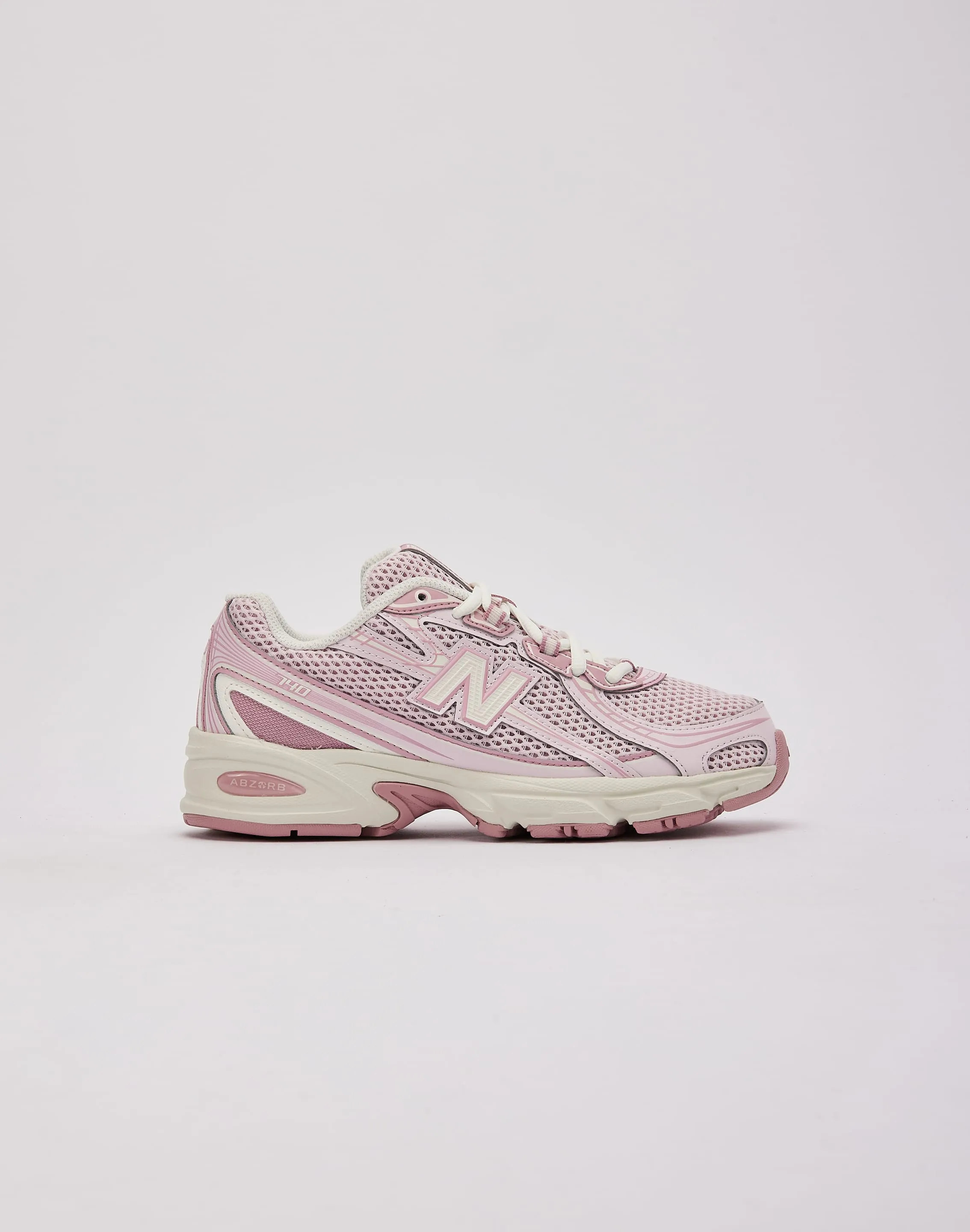 Lightweight Ride New Balance 740