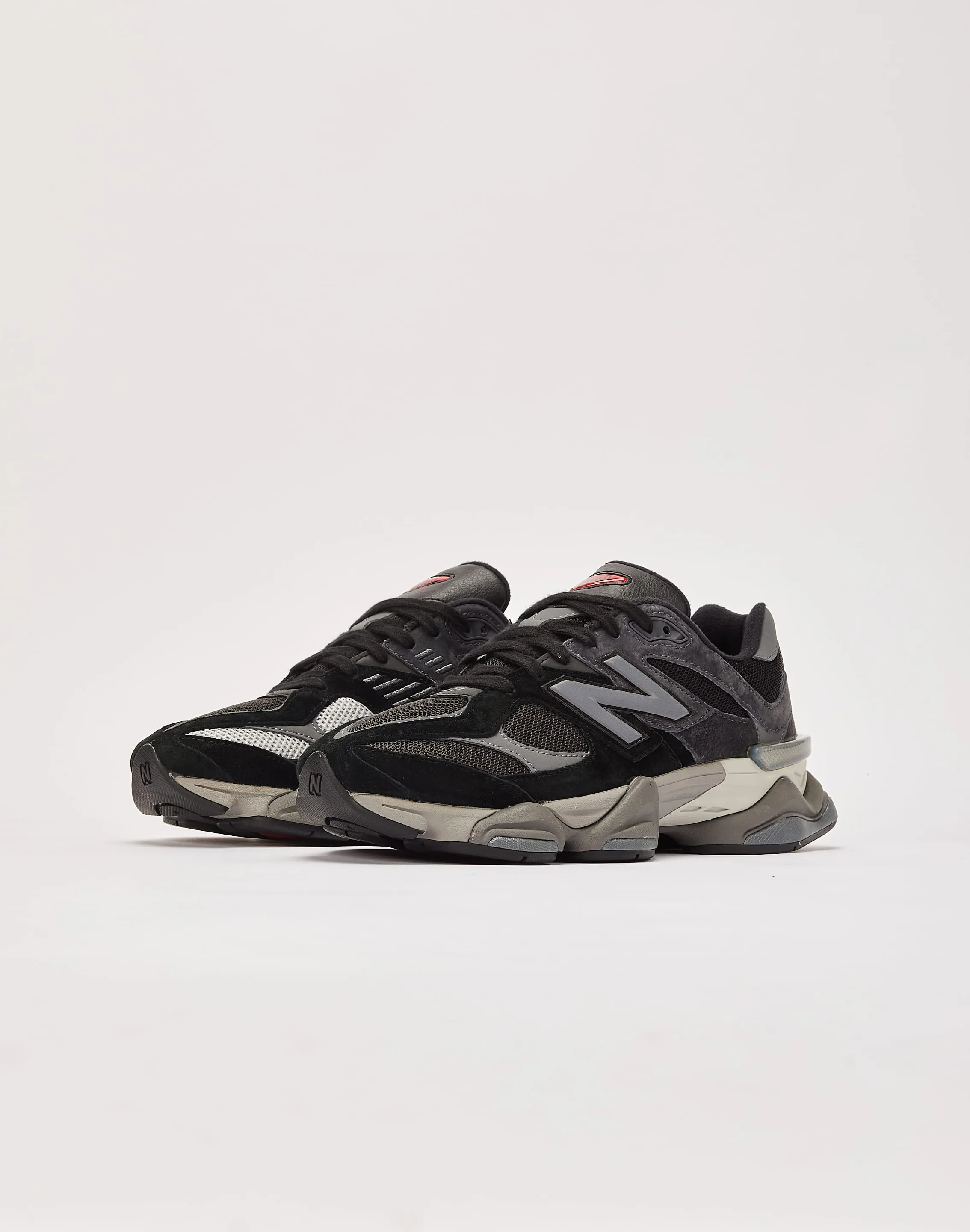 New Balance 9060 Flexible Movement