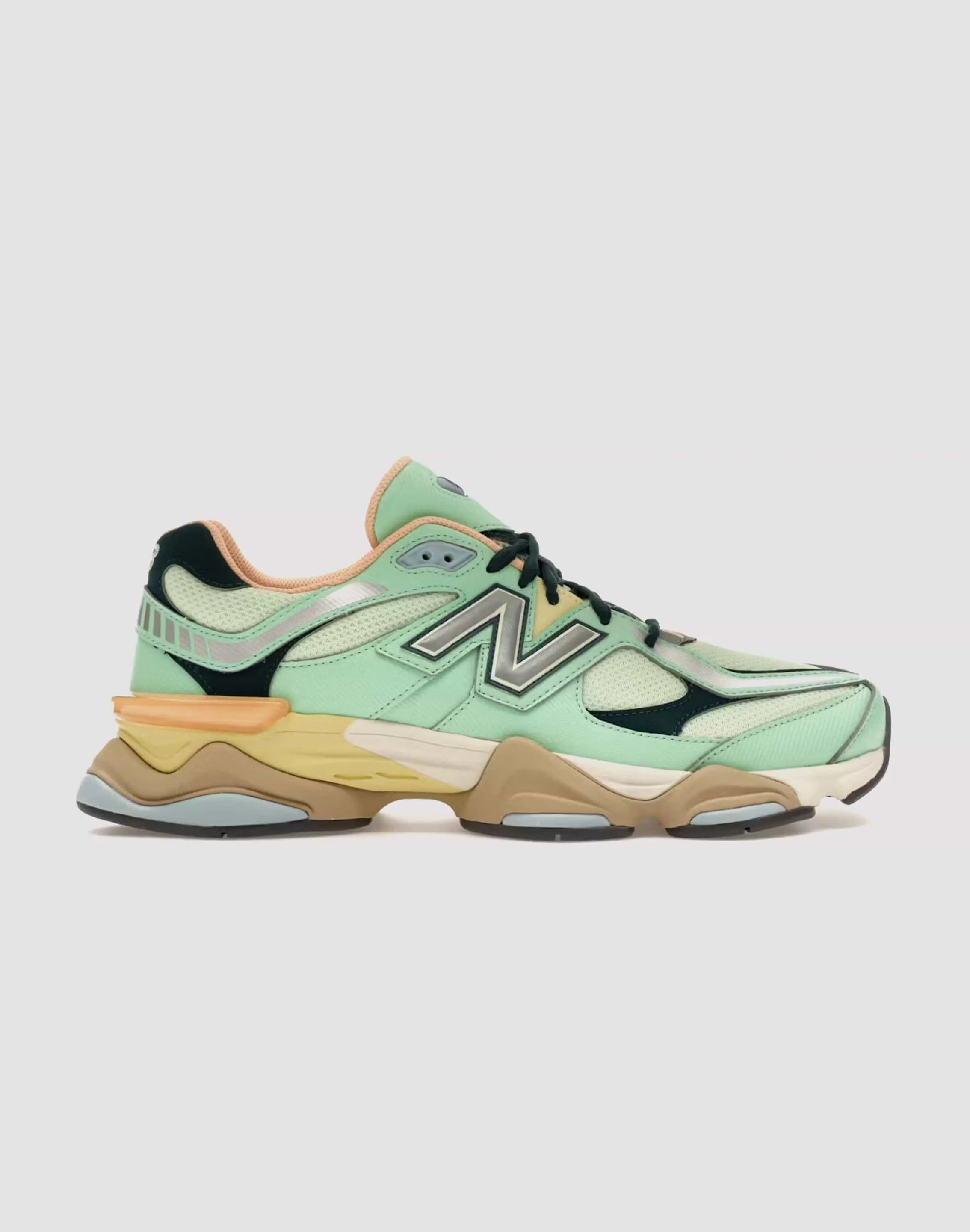 Fresh Comfort New Balance 9060