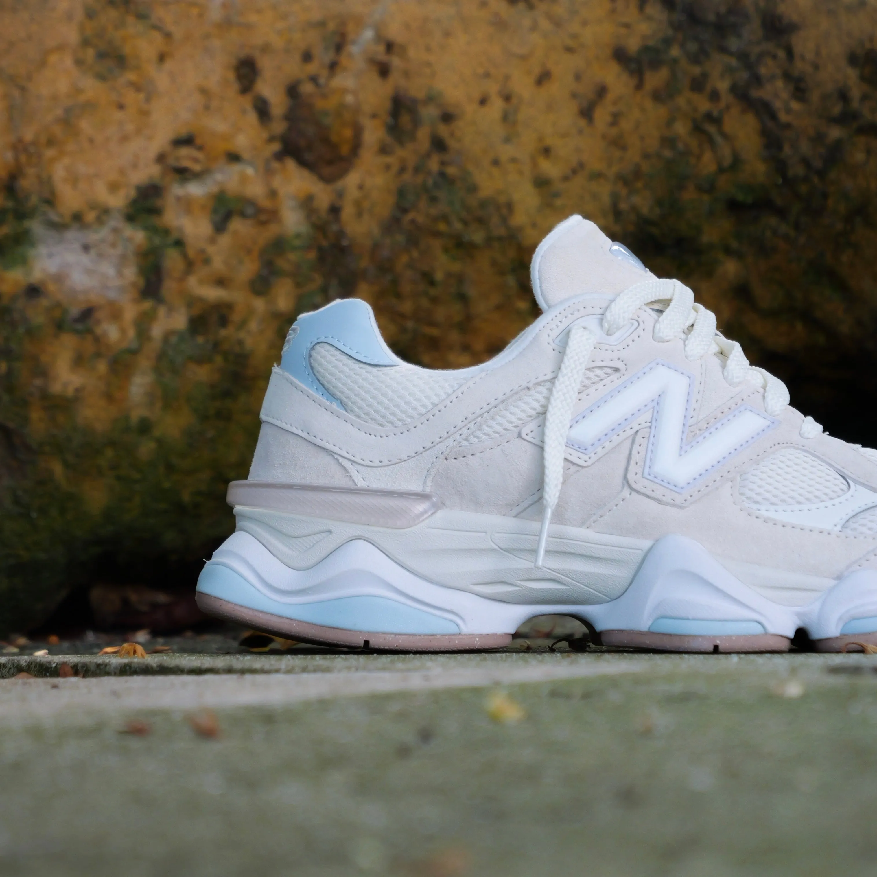 Important New Balance 9060 - U9060AUA (Beige/Blue)