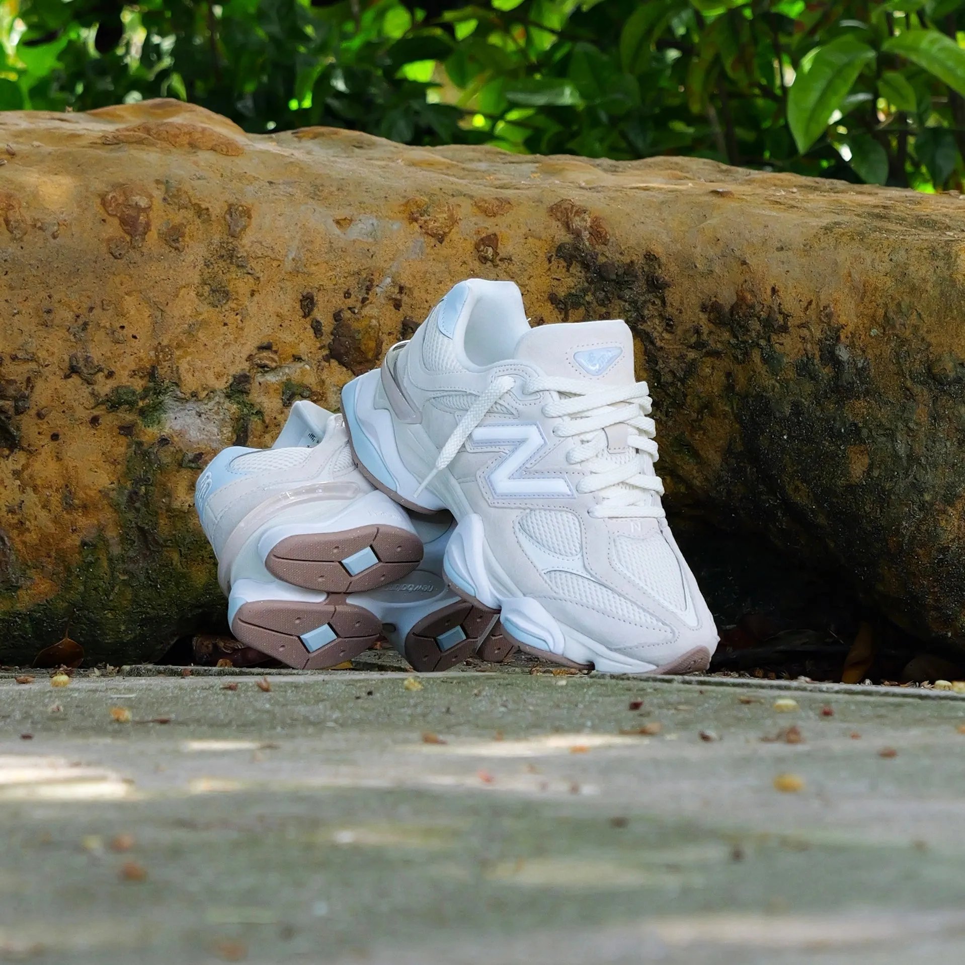 New Balance 9060 - U9060AUA (Beige/Blue) Shock-absorbent