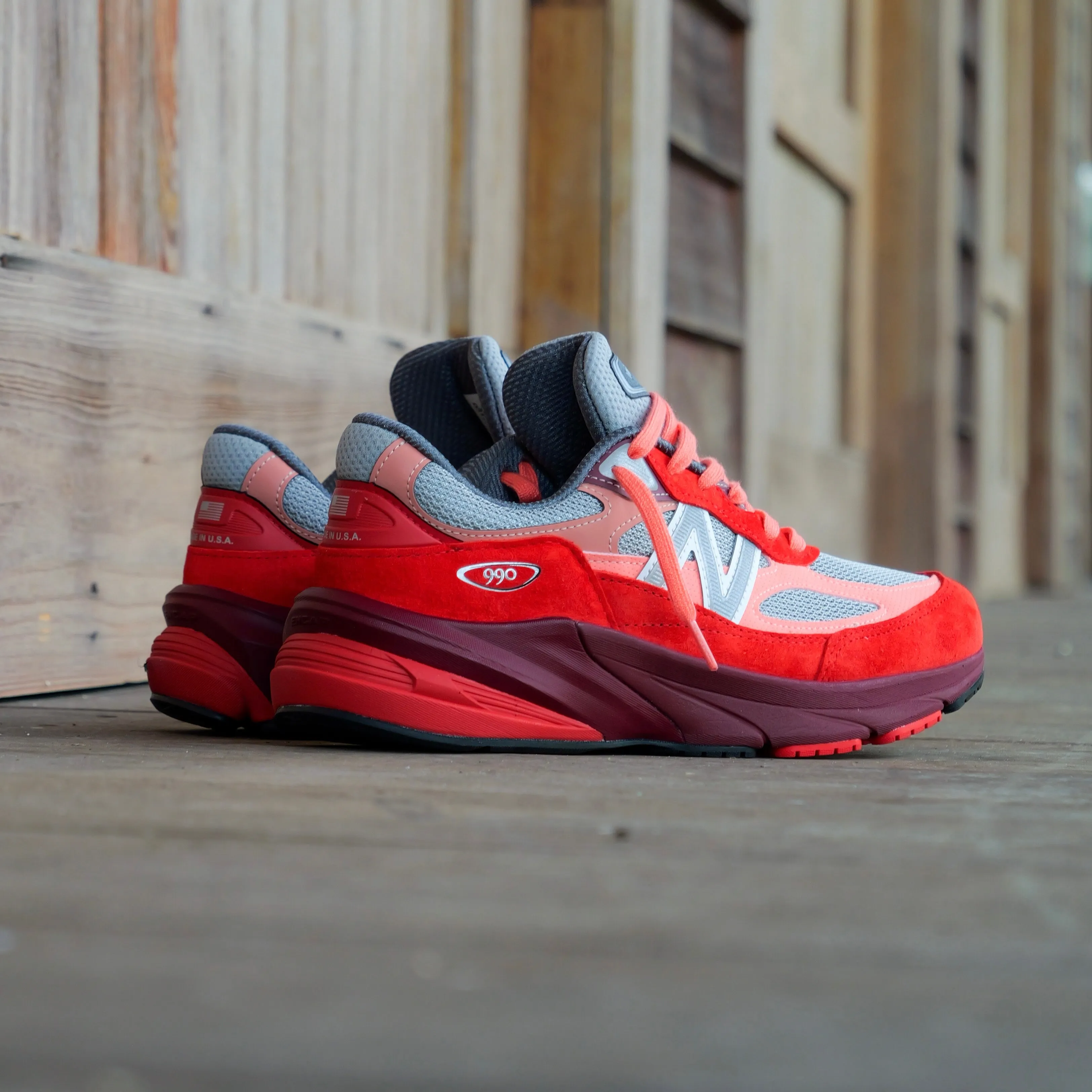 style - level White New Balance 990v6 (Molten Lava) - U990RT6