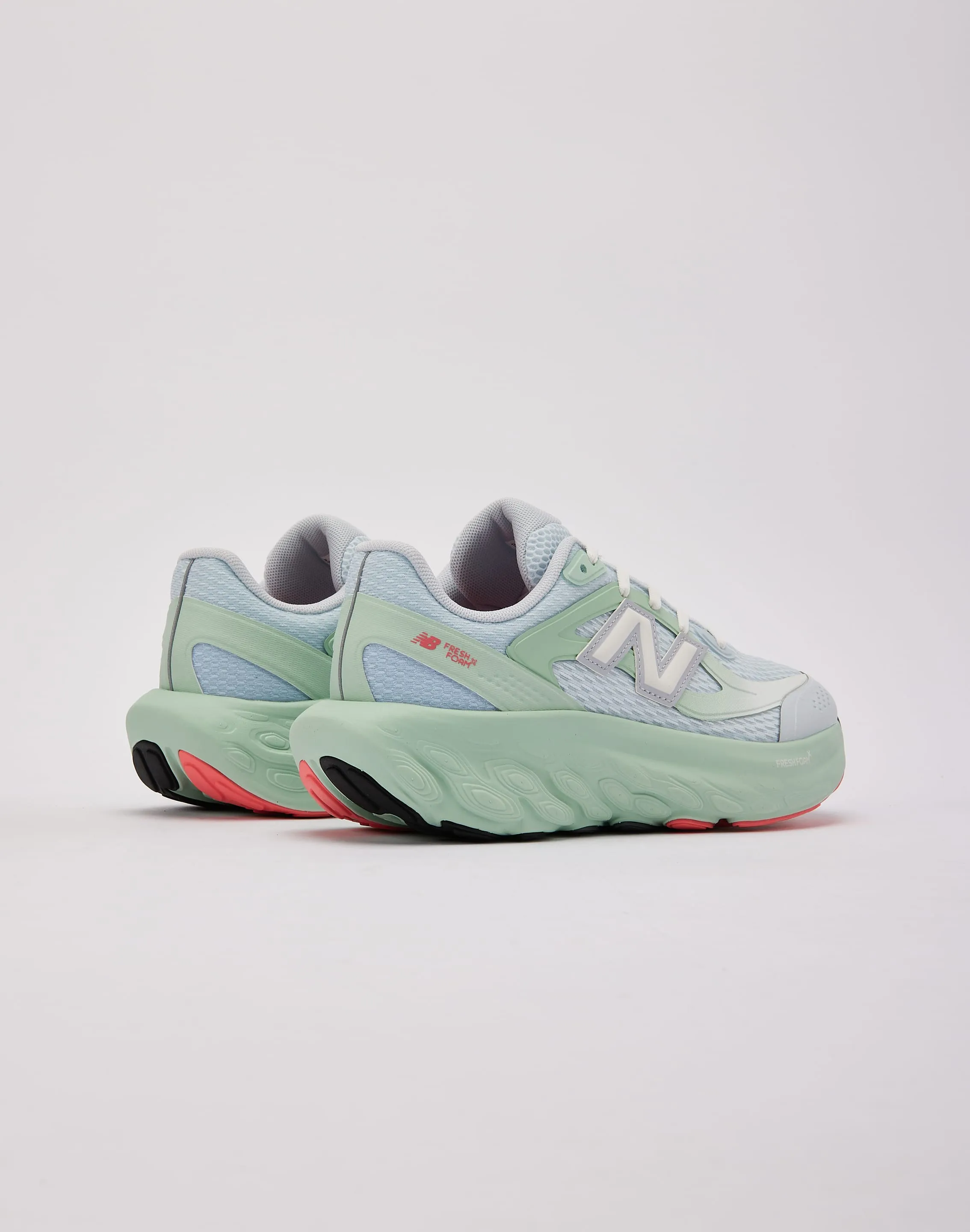 New Balance Fresh Foam Trainer Sleek Fit Sole Strength
