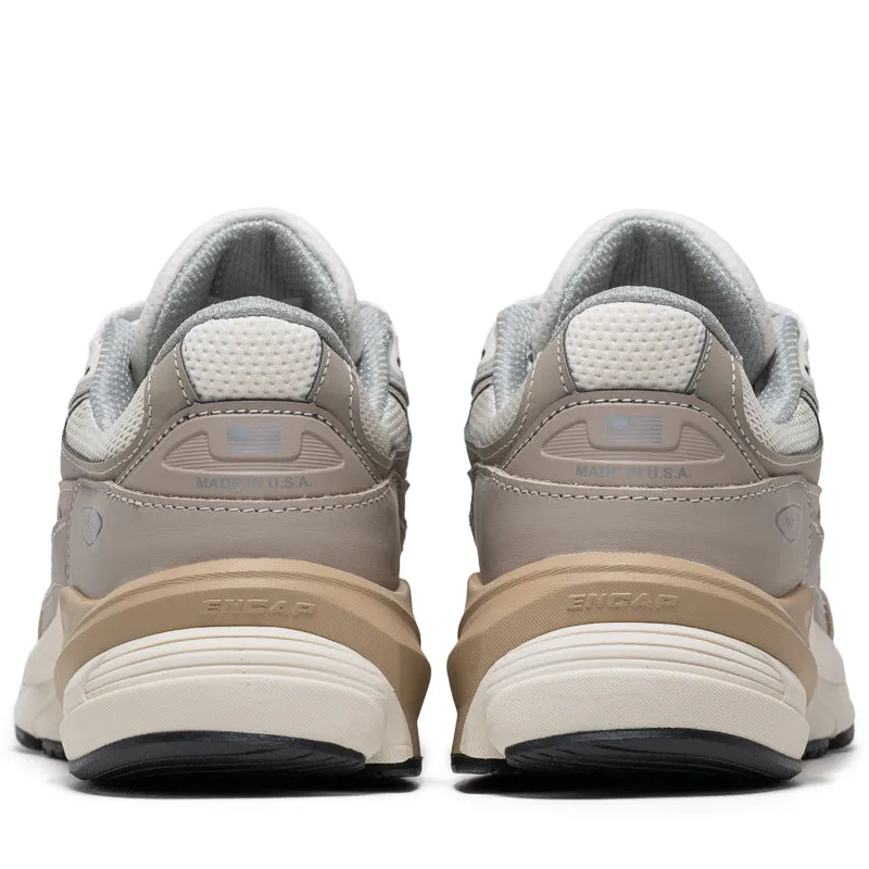 New Balance Made in USA 990v6 - Light Mushroom/Moonrock concrete running gear
