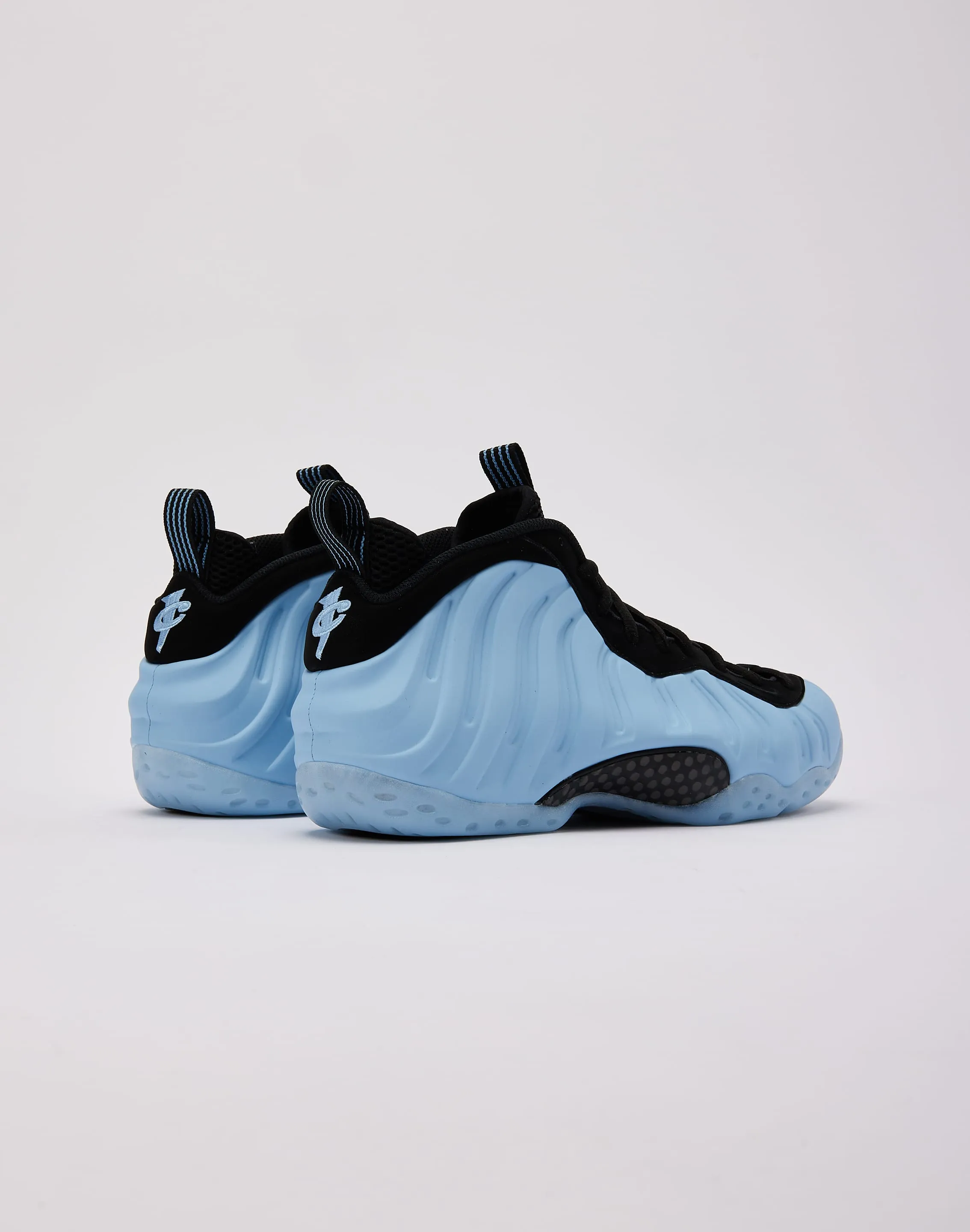 Seamless Finish Lightweight Design Nike Air Foamposite One 'Psychic Blue'
