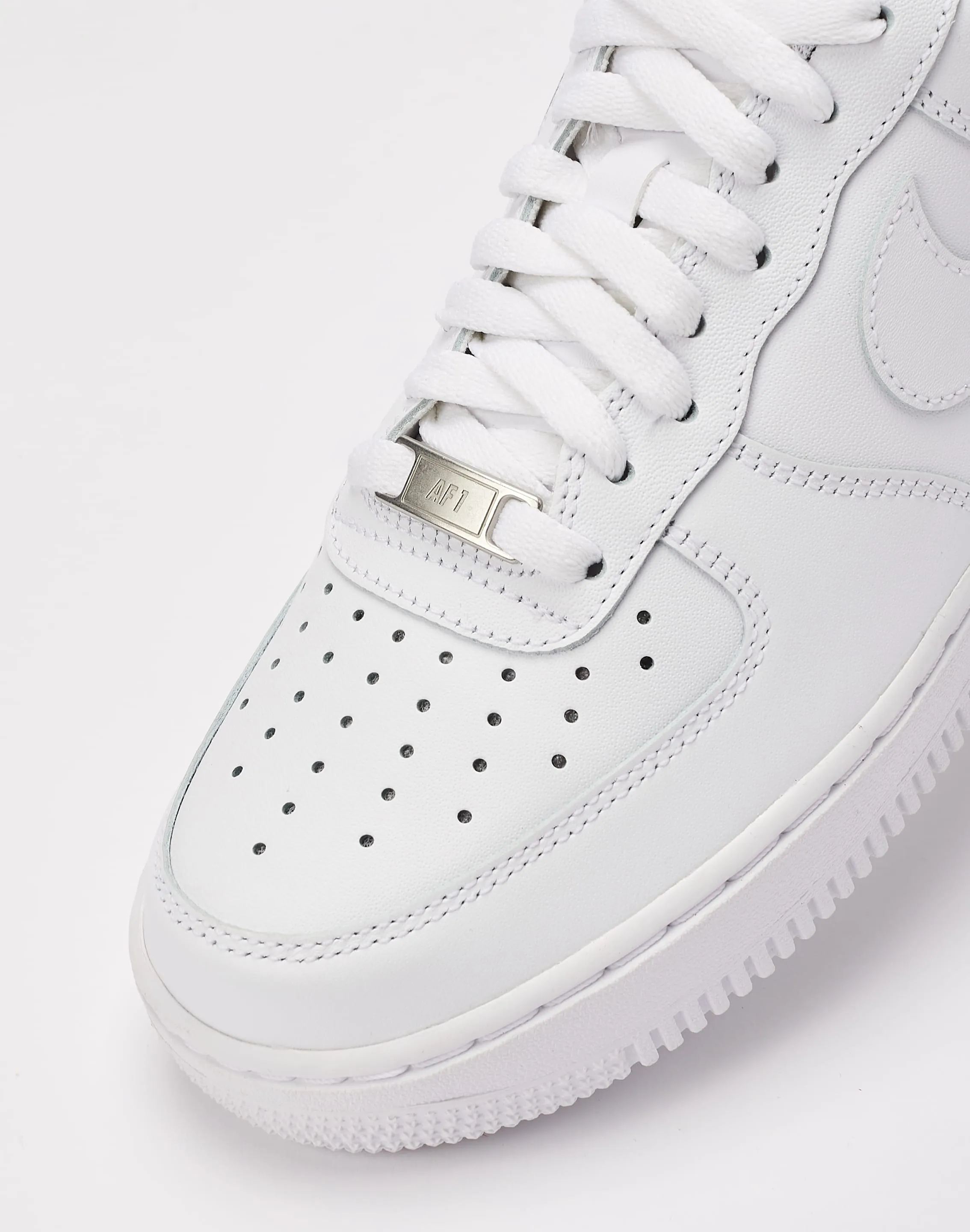 Soft Cushioned Upper Cloud Comfort Nike Air Force 1 '07 Low
