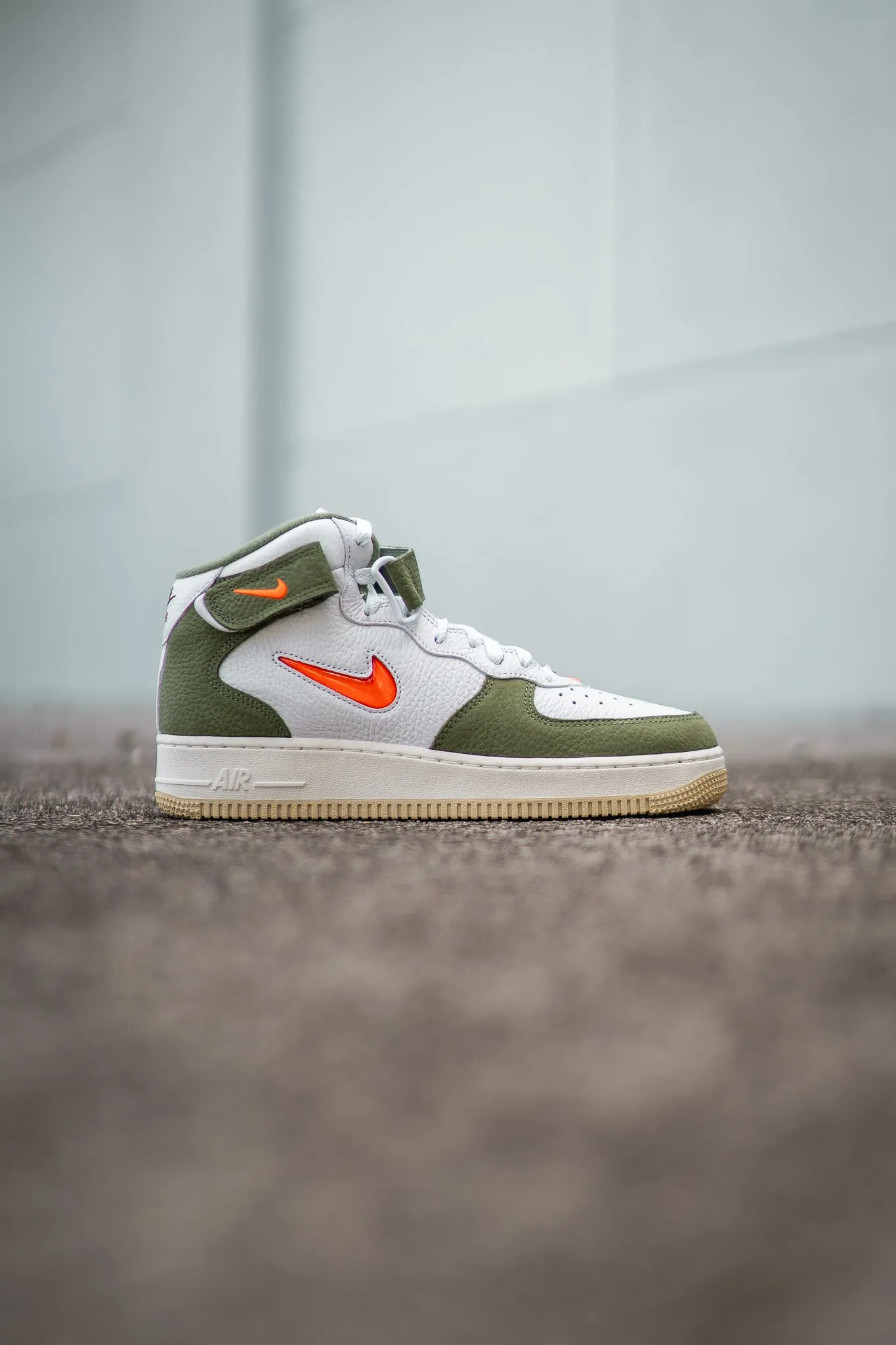 Ultra-soft fit Nike Air Force 1 Mid QS (Olive Jewel)