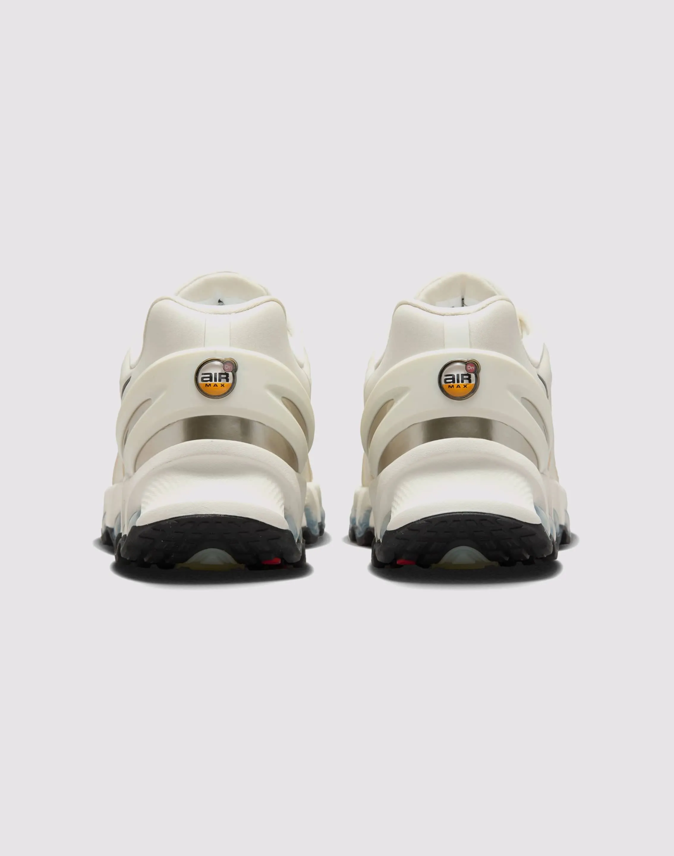 Reliable Traction Nike Air Max Dn8 "Sail/Black/Fossil"