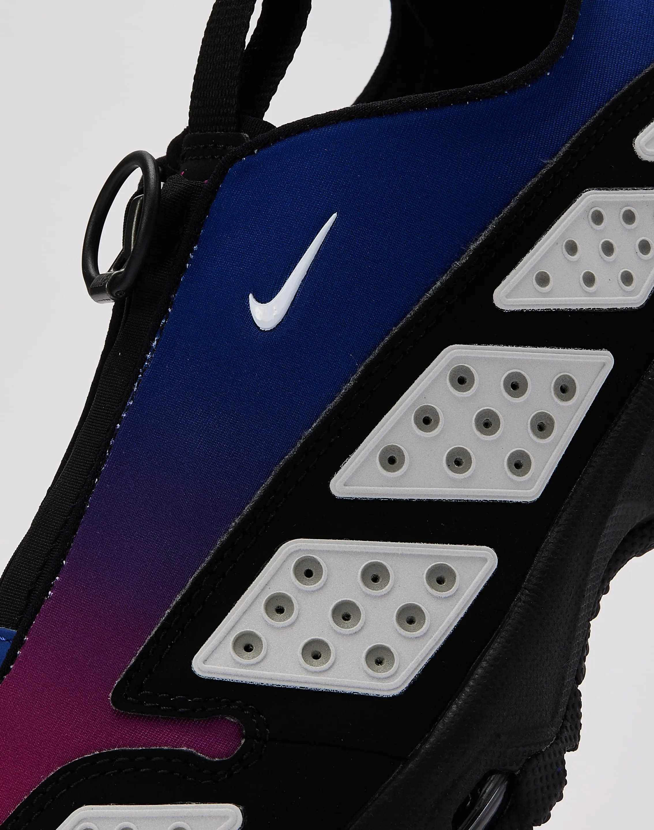 Contemporary Chic TPR Outsole Nike Air Max SNDR 'Deep Night'