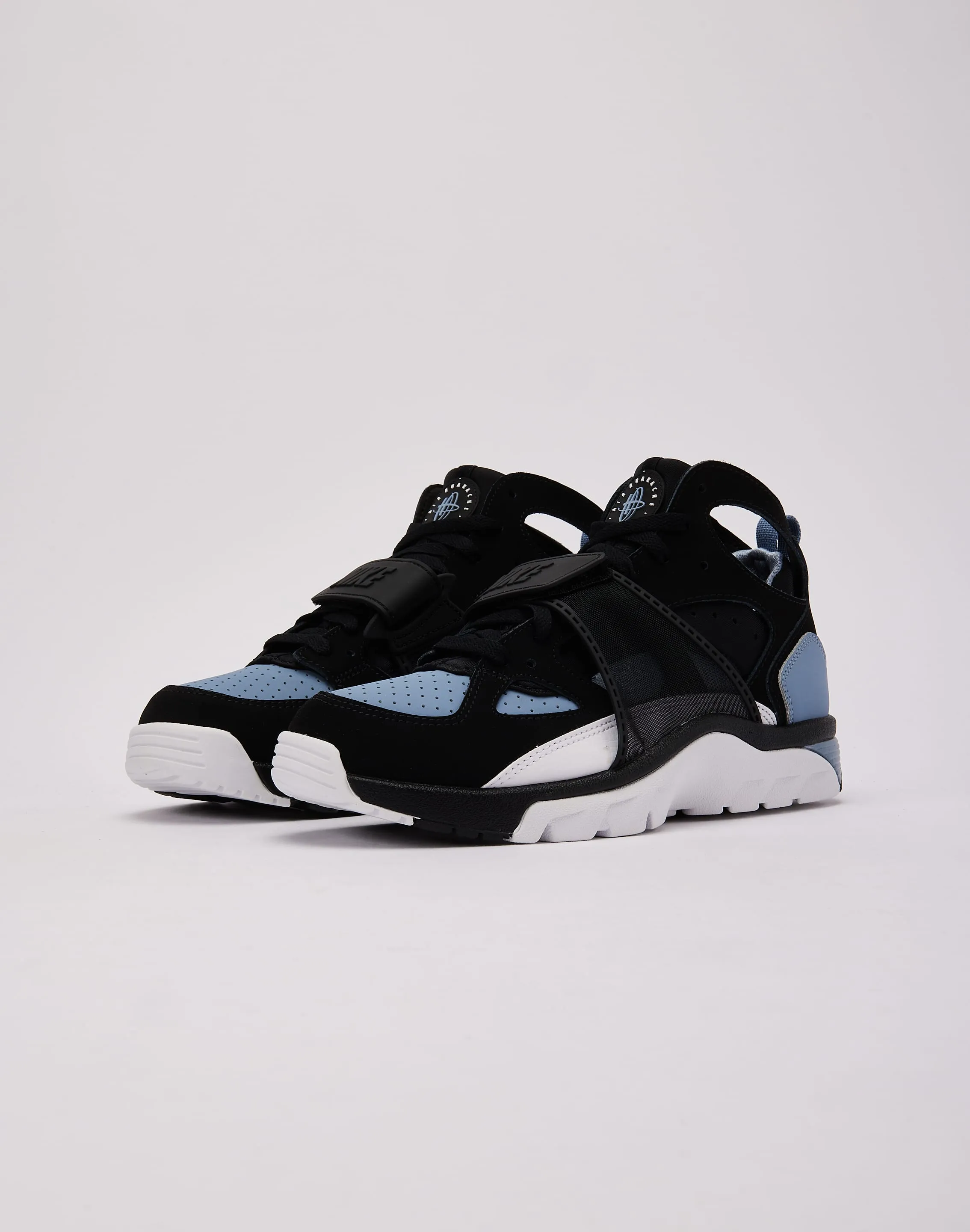 Nike Air Trainer Huarache LightweightUpper Heel Design