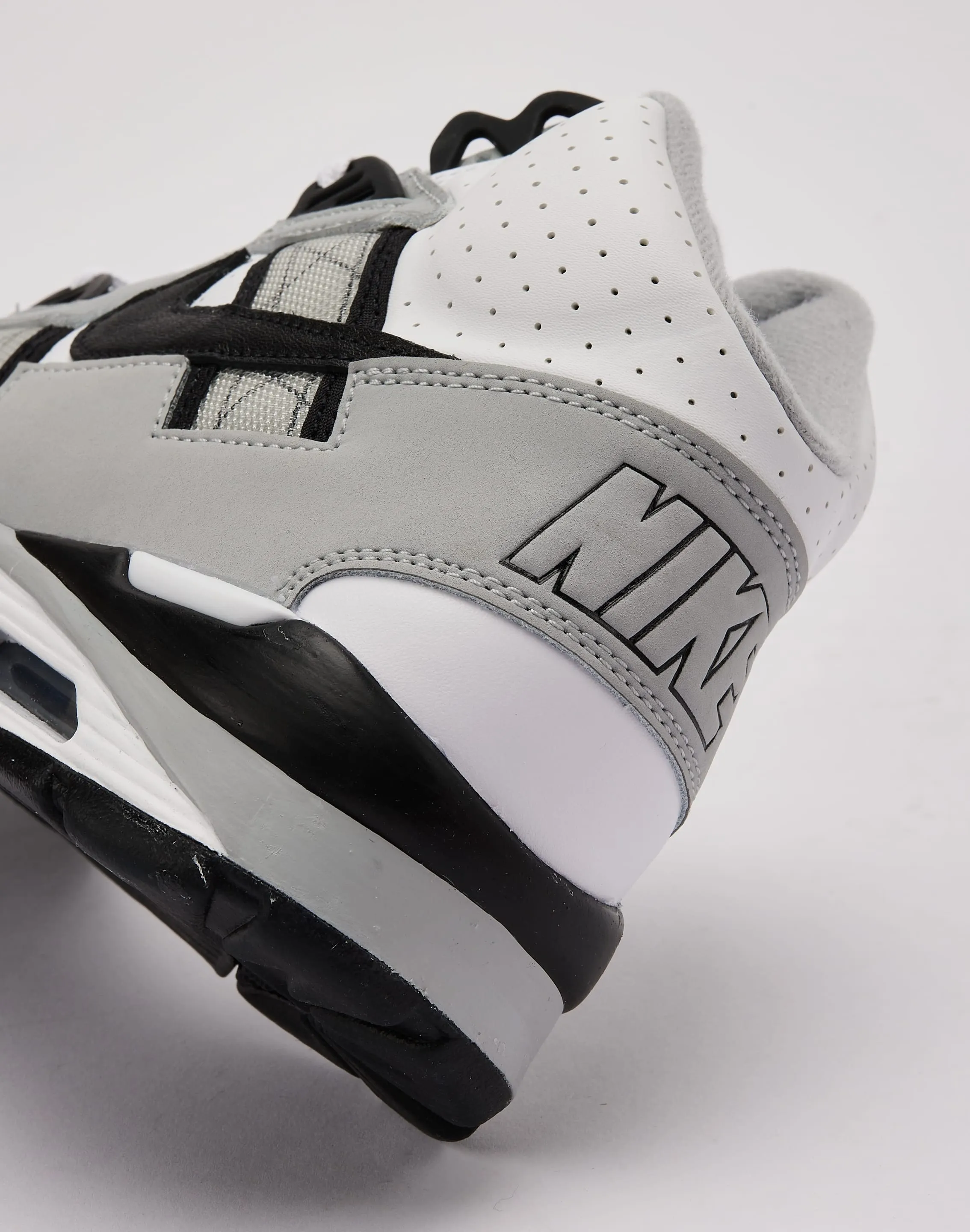 Airy Fit Slim Look Nike Air Trainer SC High