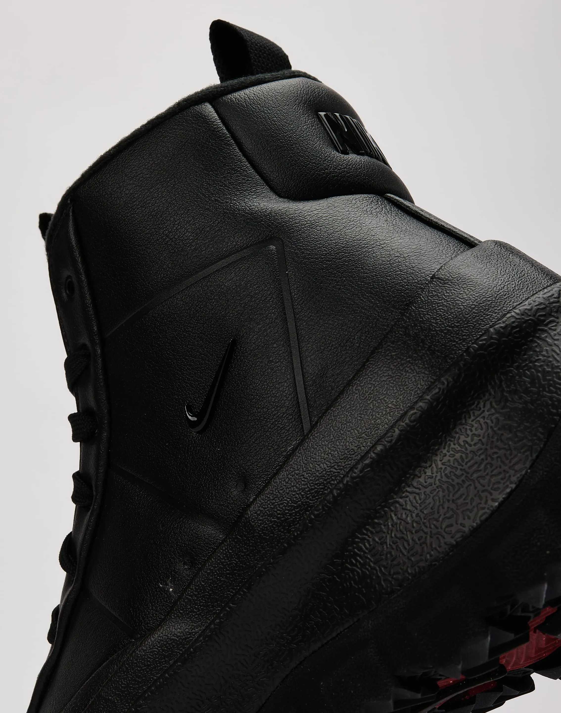 Comfort toe Nike Blazer Roam Mid