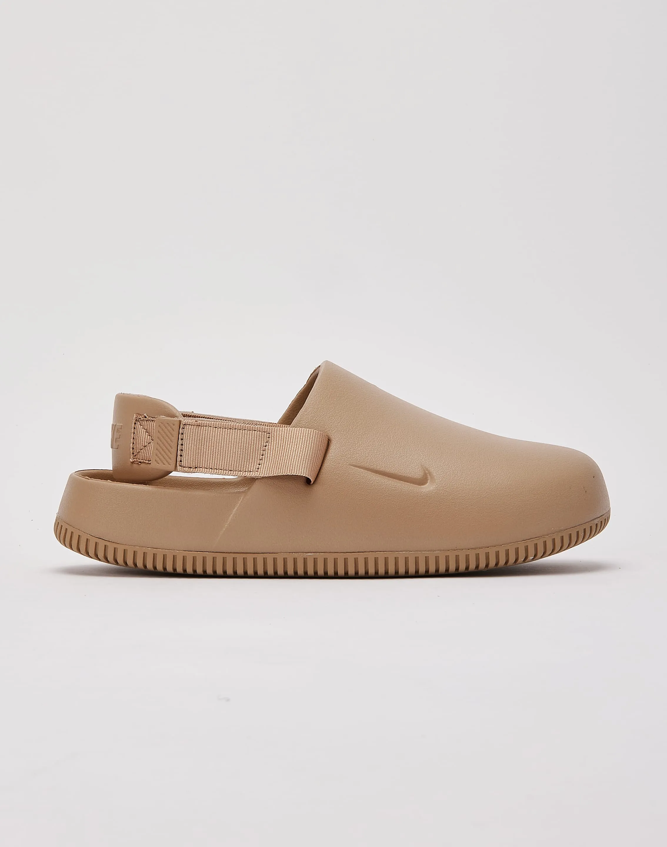 Scandi Clean Nike Calm Mules