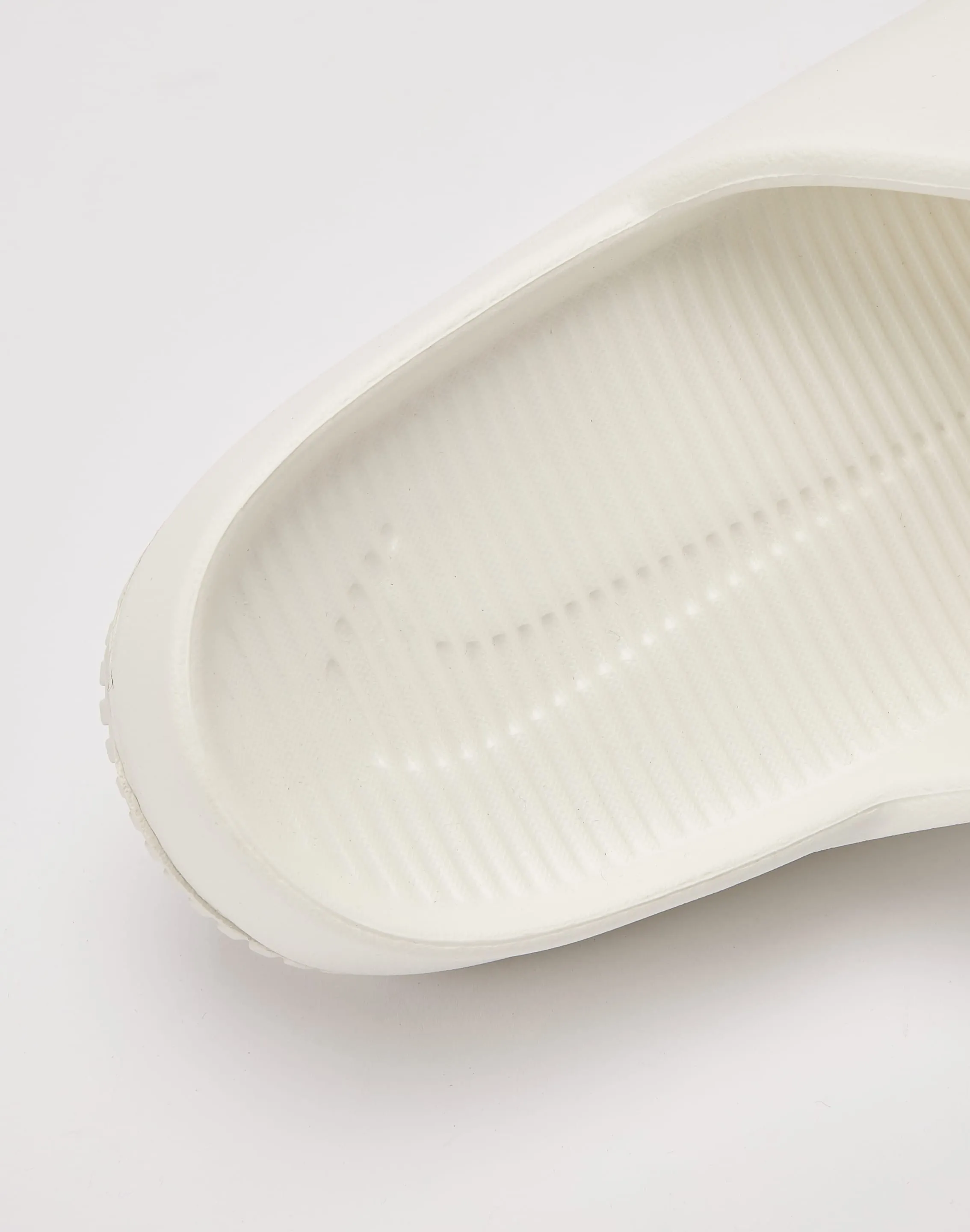 Nike Calm Slides Motion Control Design