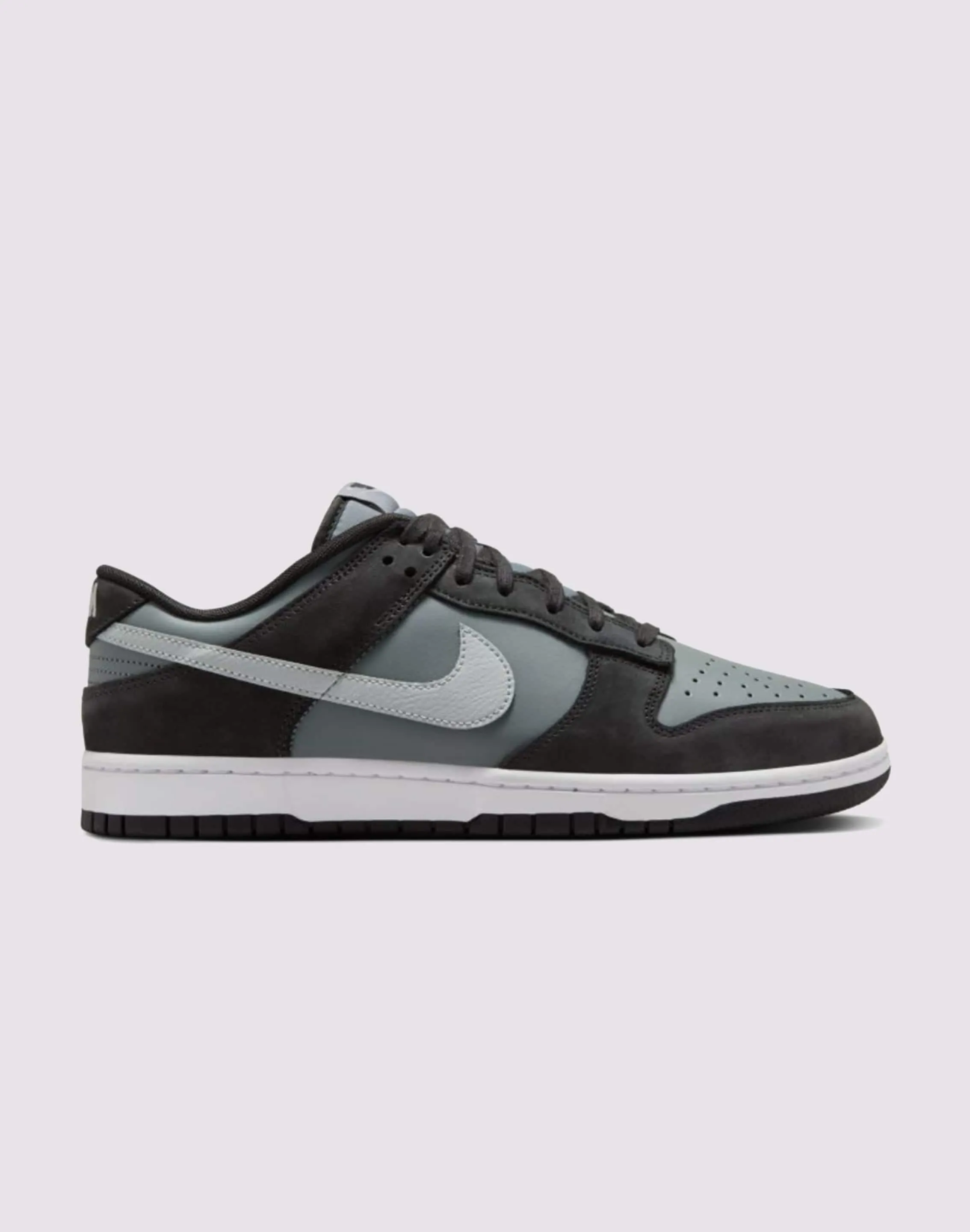 No Fuss Nike Dunk Low