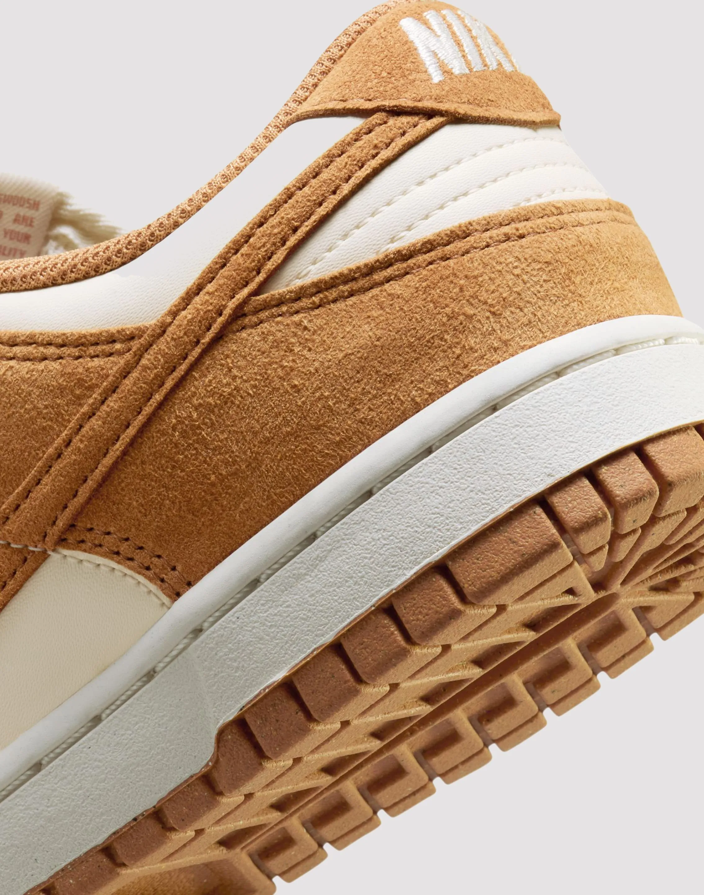 Nike Dunk Low "Coconut Milk" Shoe Built-in comfort