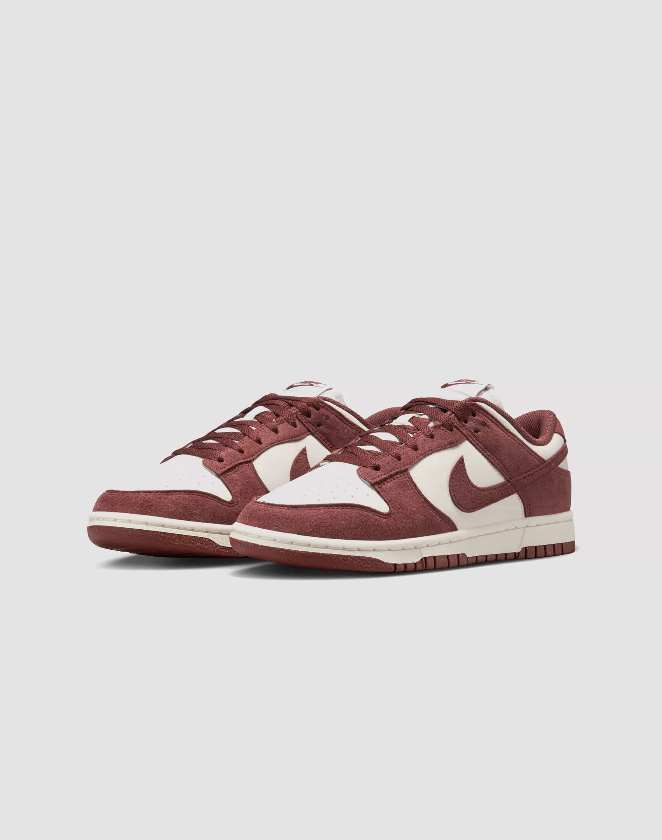 Nike Dunk Low "Phantom/Red Sepia/Sail/White" Thermoregulating