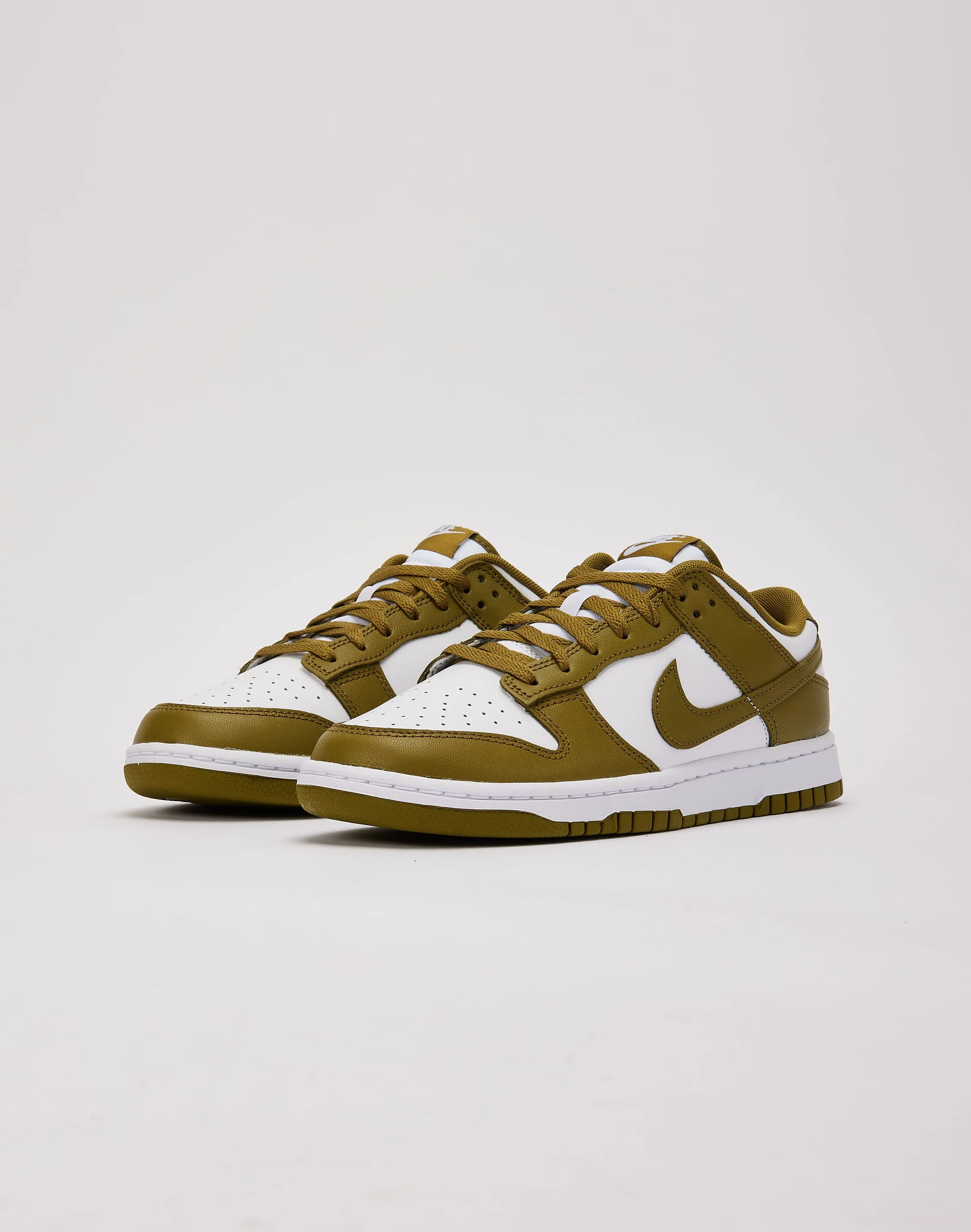 Nike Dunk Low Retro Work Day Fit Leaf Walk