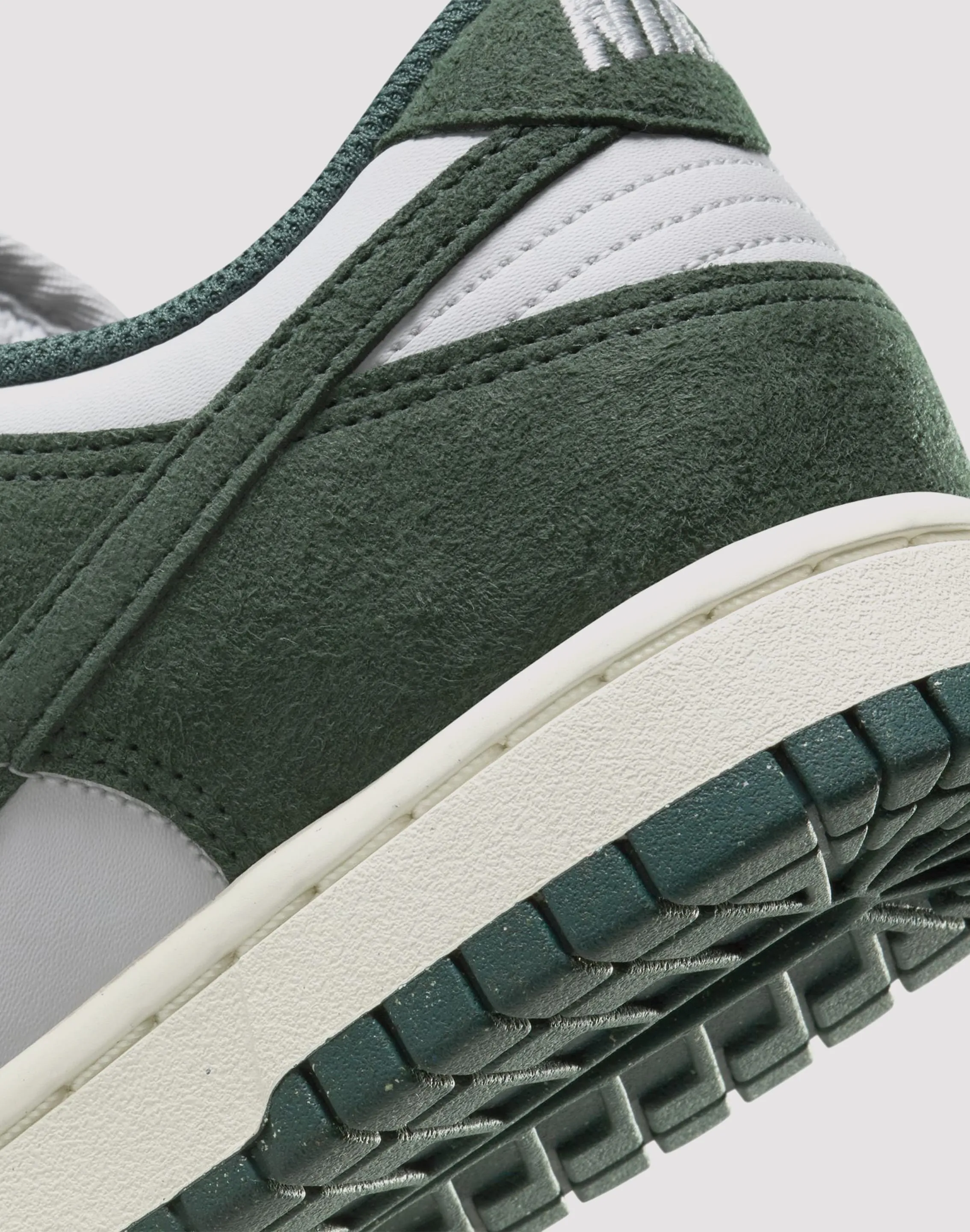 Comfort Fit System LightweightSole Nike Dunk Low