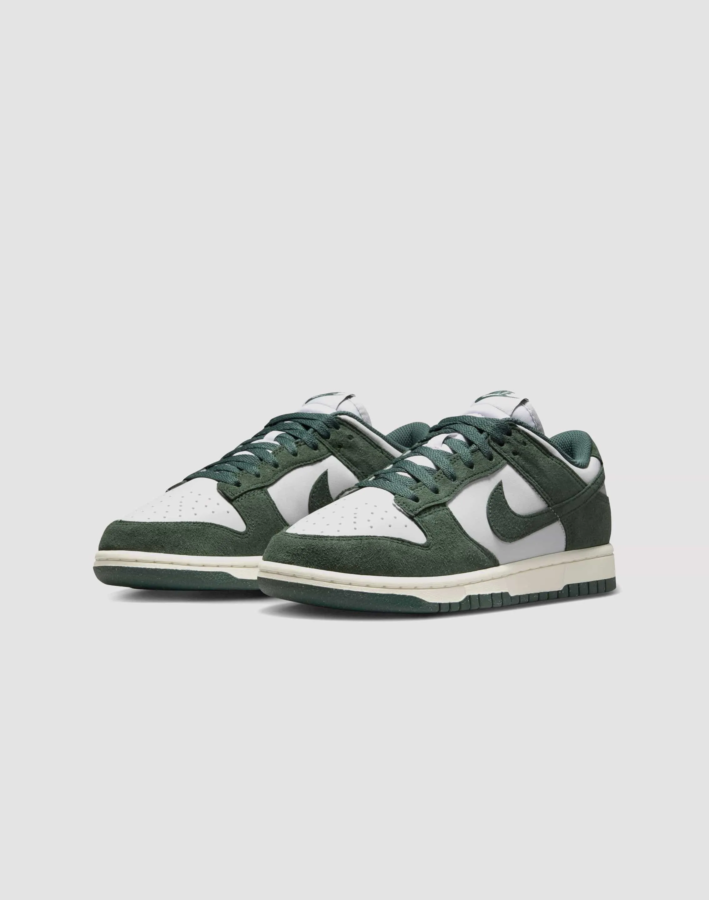 Nike Dunk Low Ventilated Panels Unibody Construction