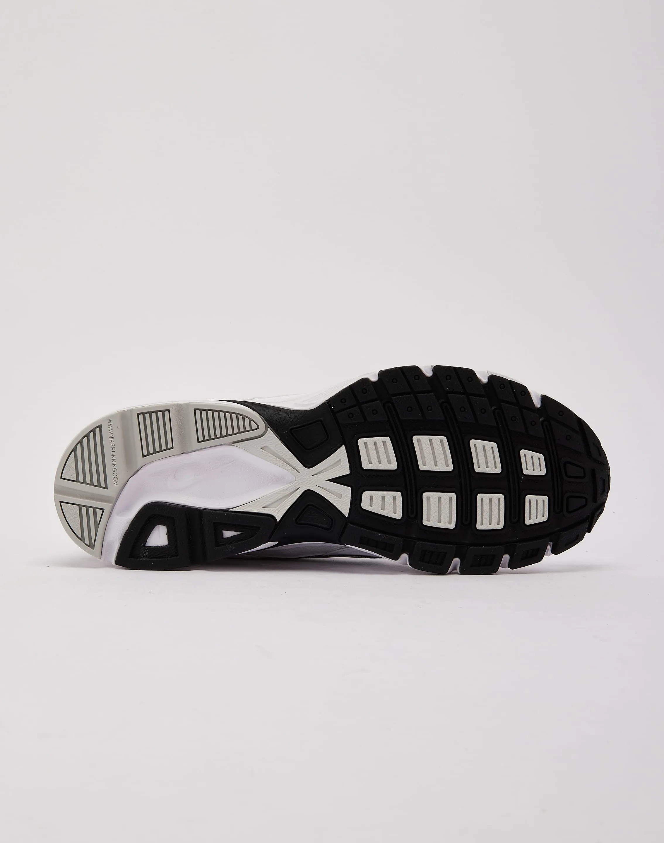 Nike Initiator Light Bounce