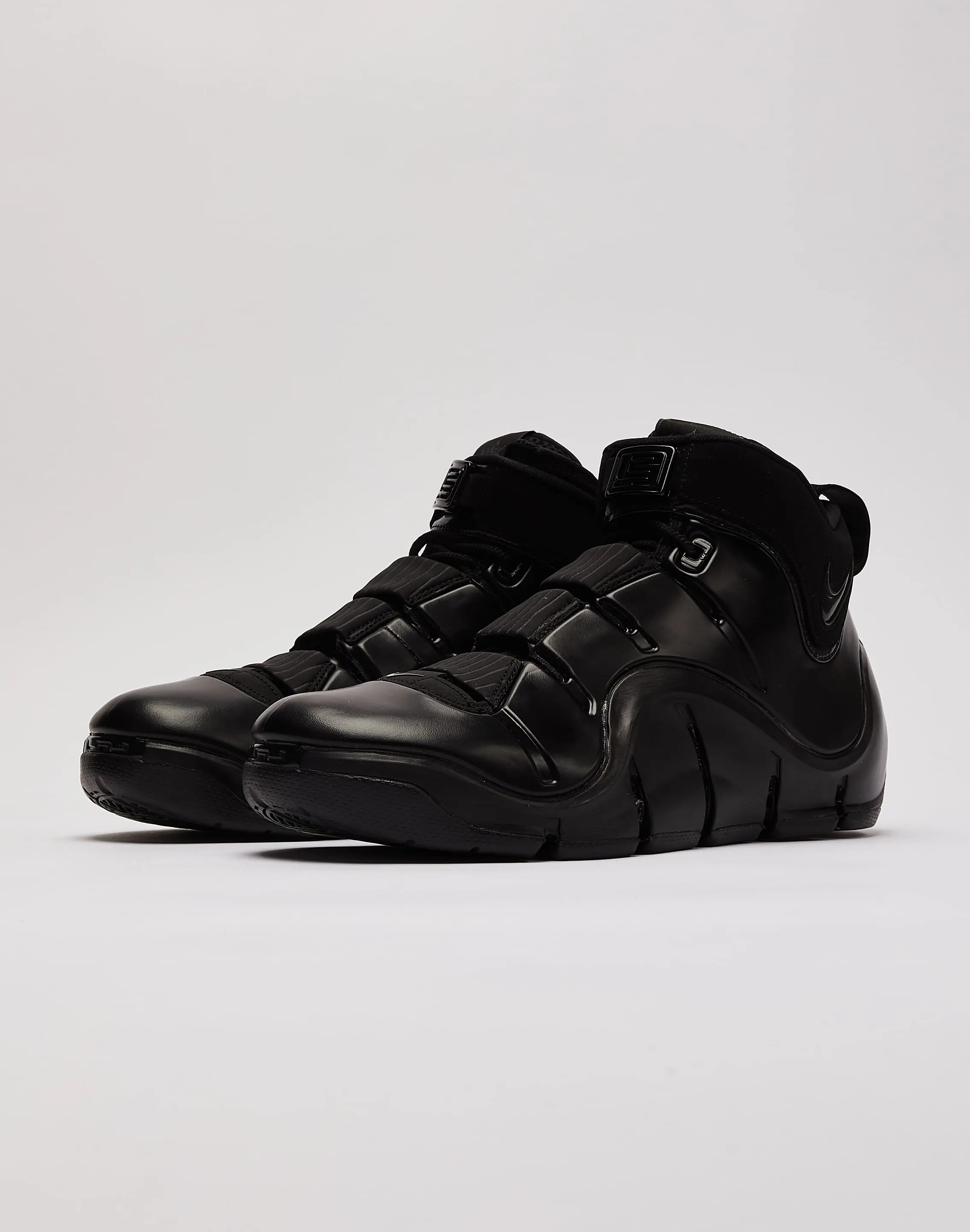 Nike LeBron 4 'Black and Anthracite' Canyon Path