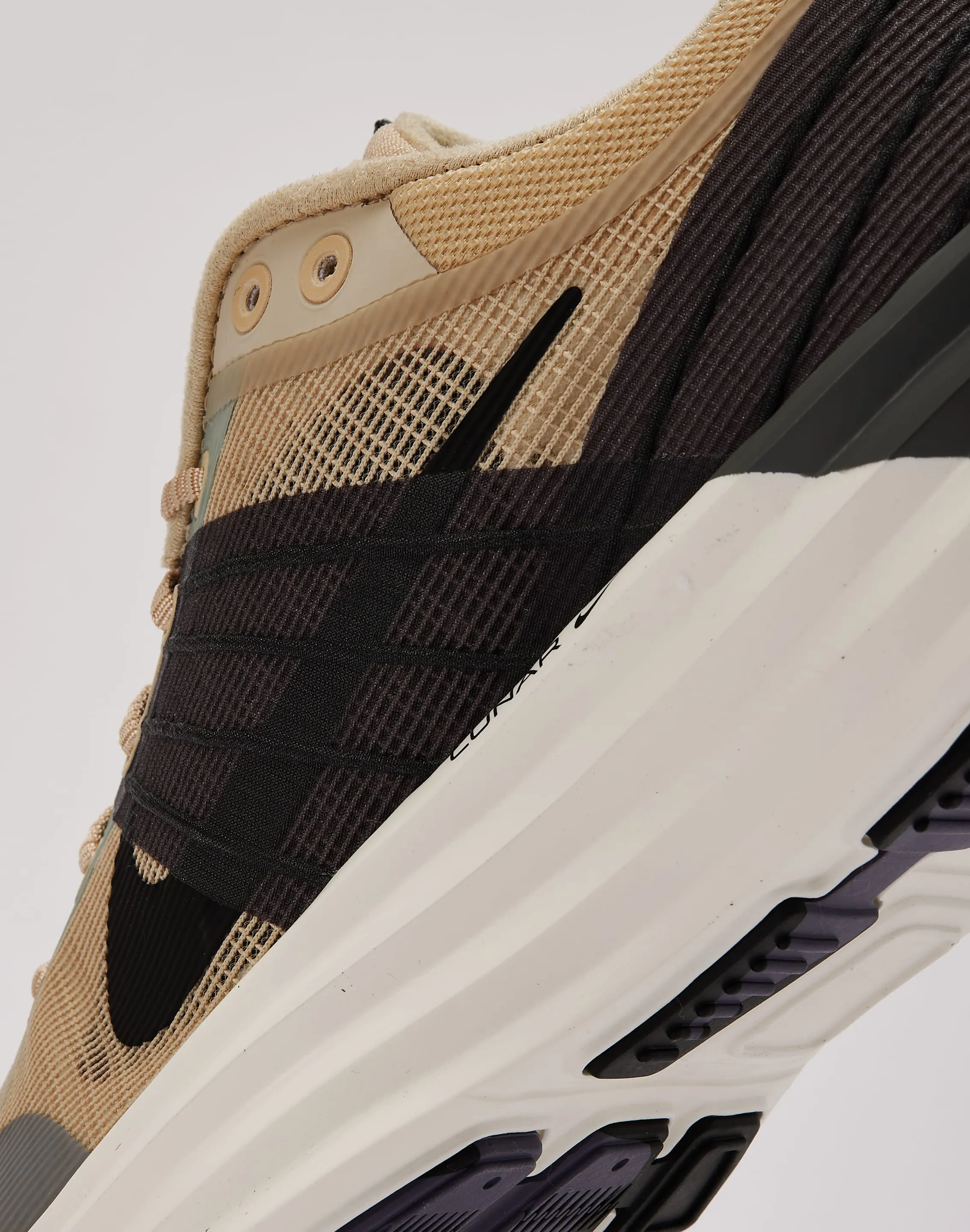 Leather Nike Lunar Roam