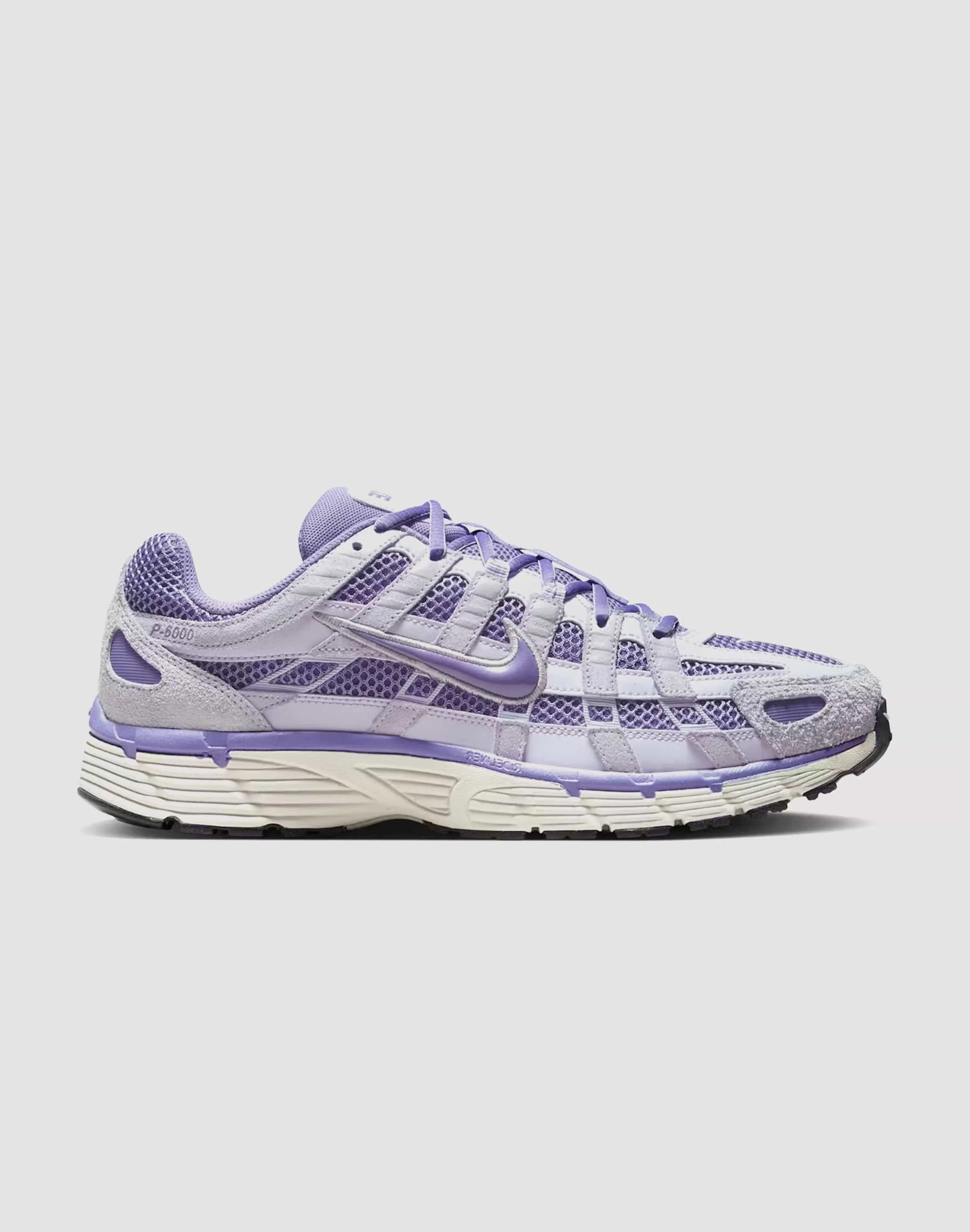 Mood Match Outdoor Walking Nike P-6000