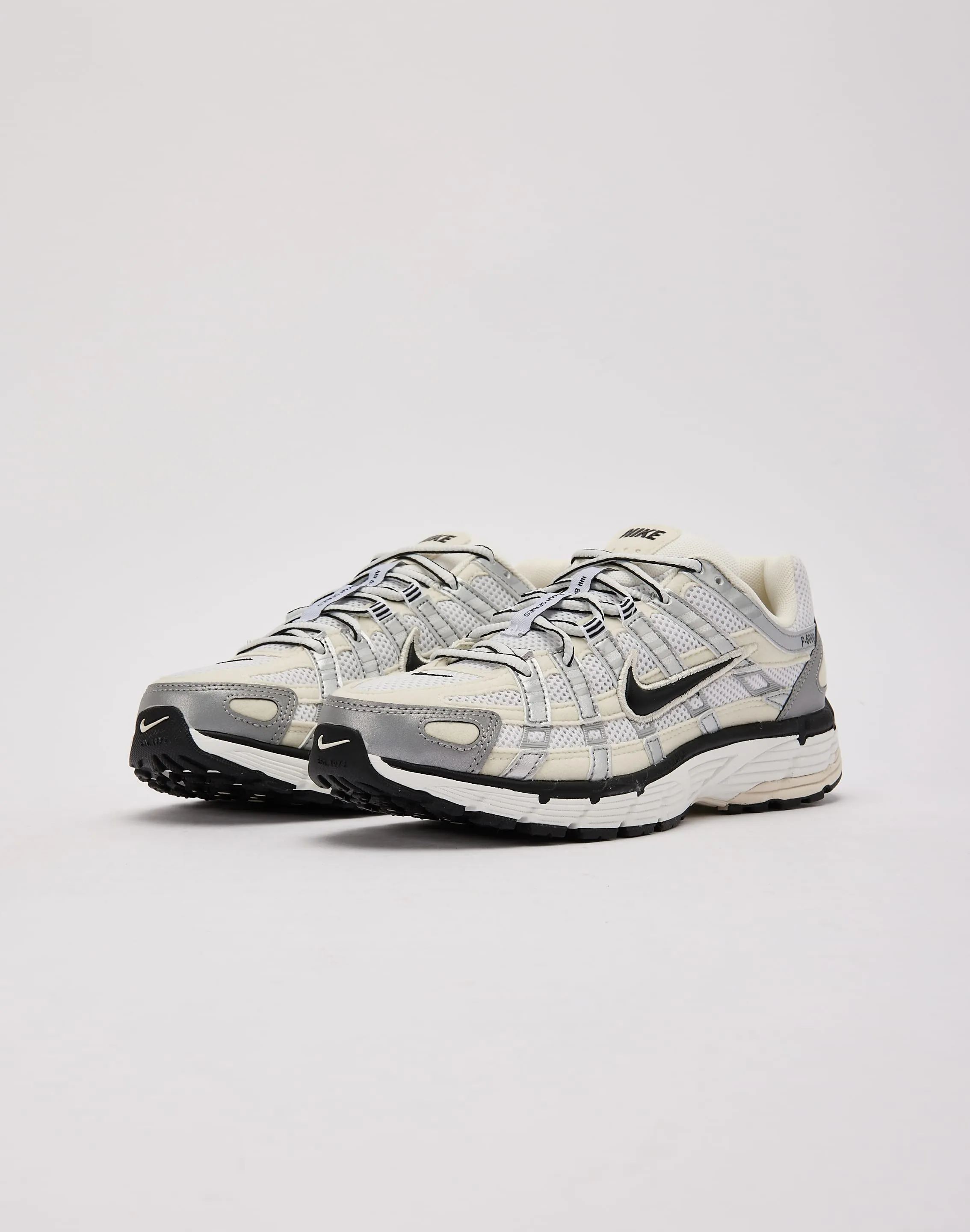 Pressure Relief Pads Flexible sole construction Nike P-6000