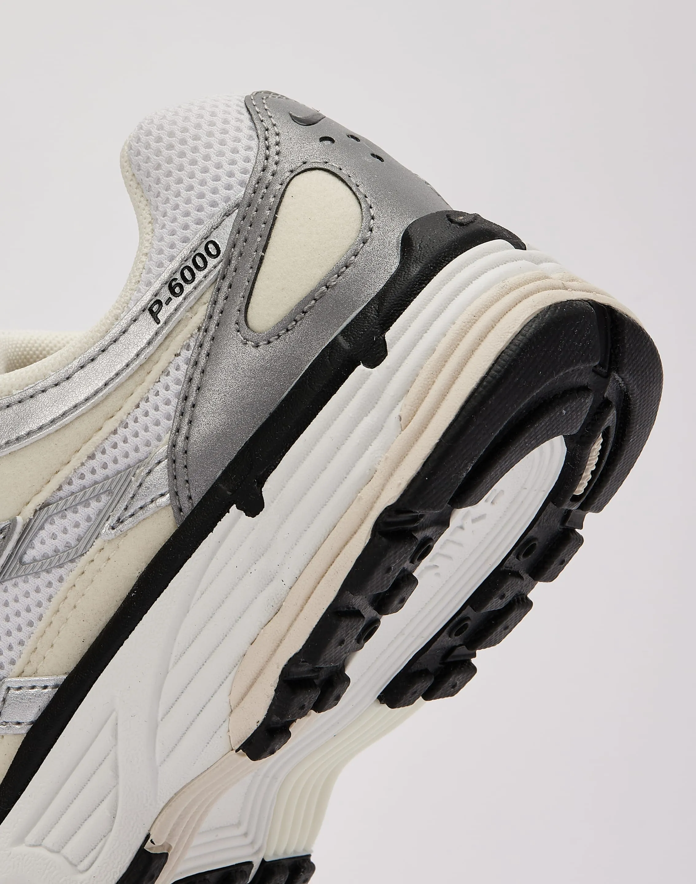 Nike P-6000 Cushioned Tongue Zero drop