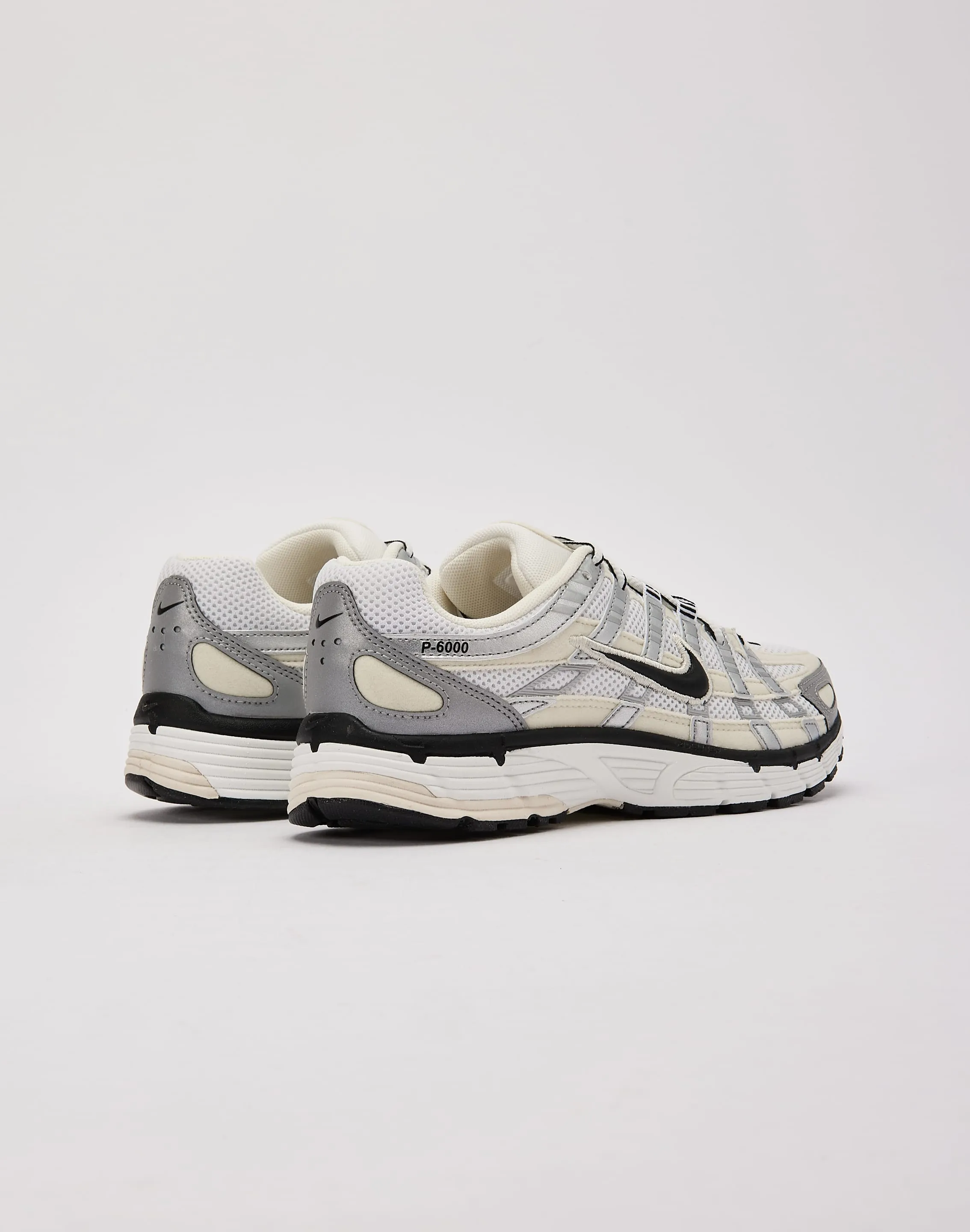 Move Smooth Nike P-6000