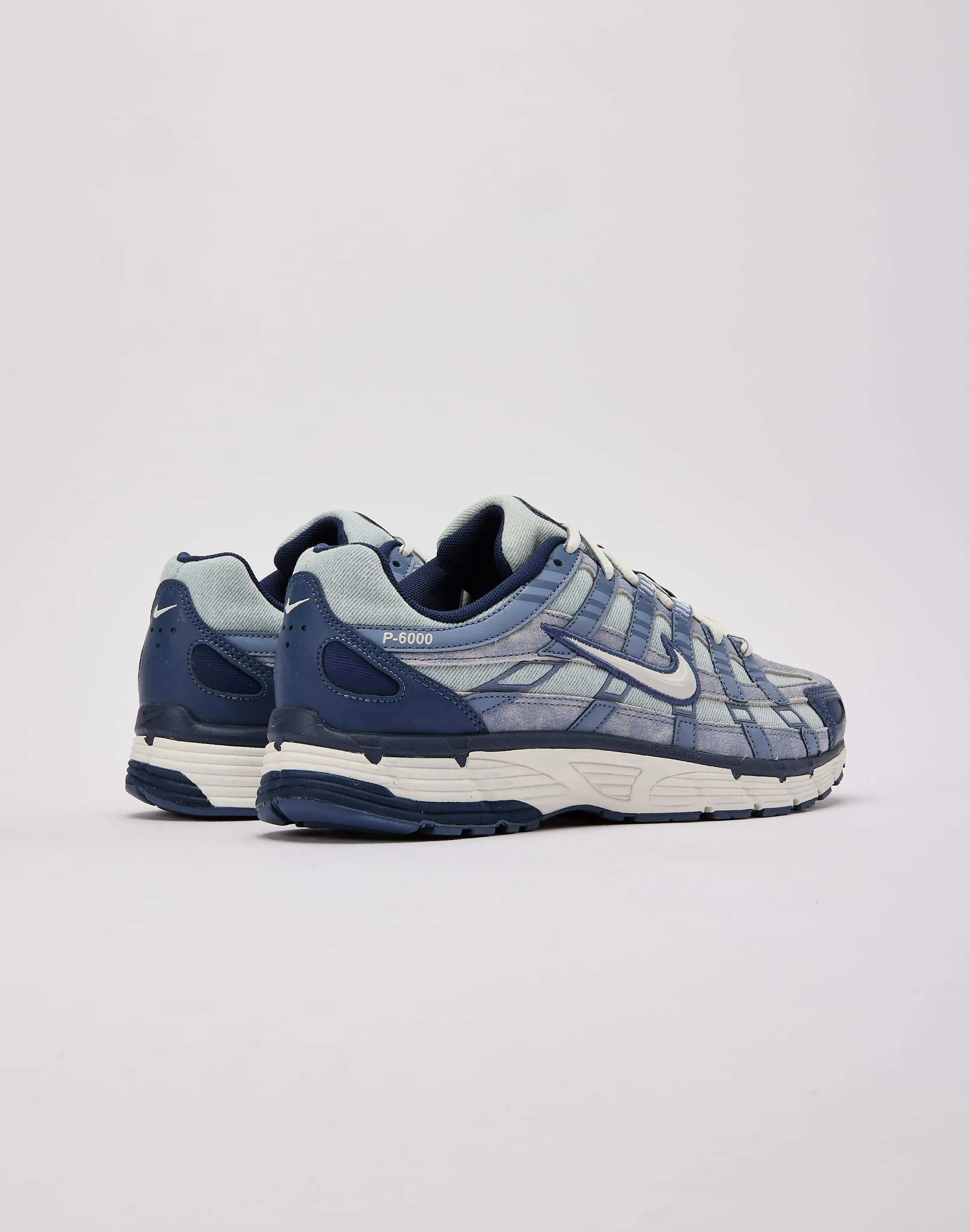 Slip   resistant   sole Nike P-6000 SE
