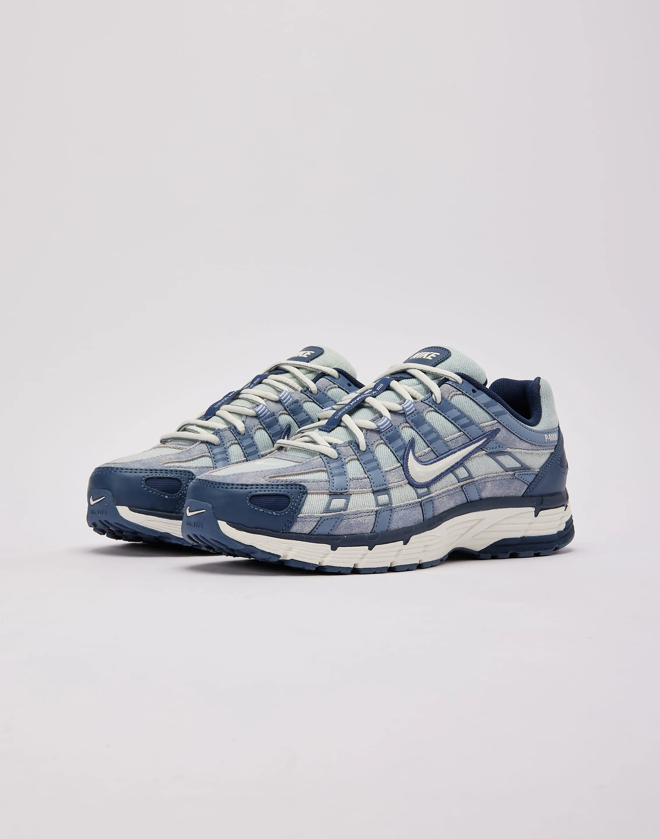 Nike P-6000 SE Travel Edge Open Walk