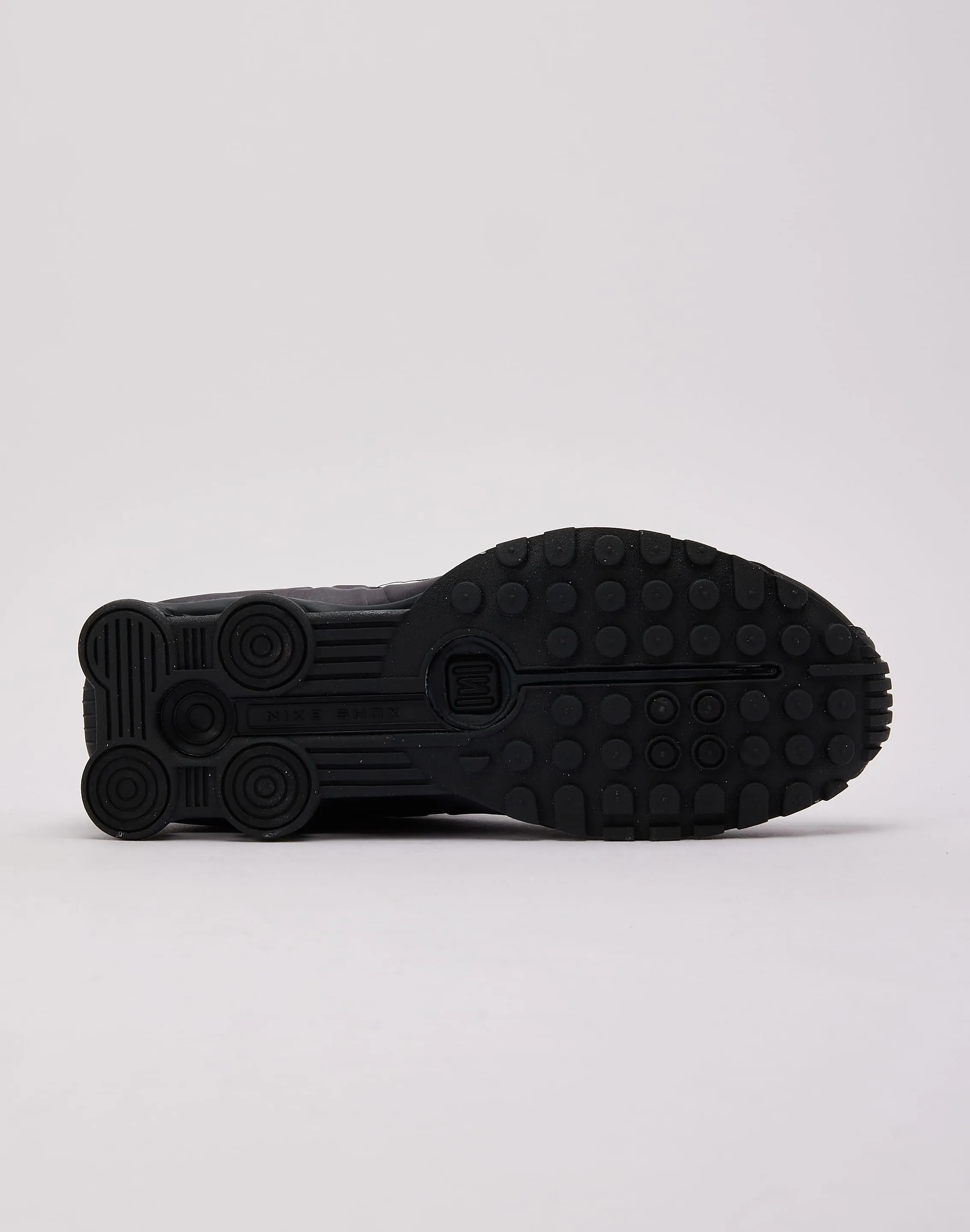 Lightweight Nike Shox R4