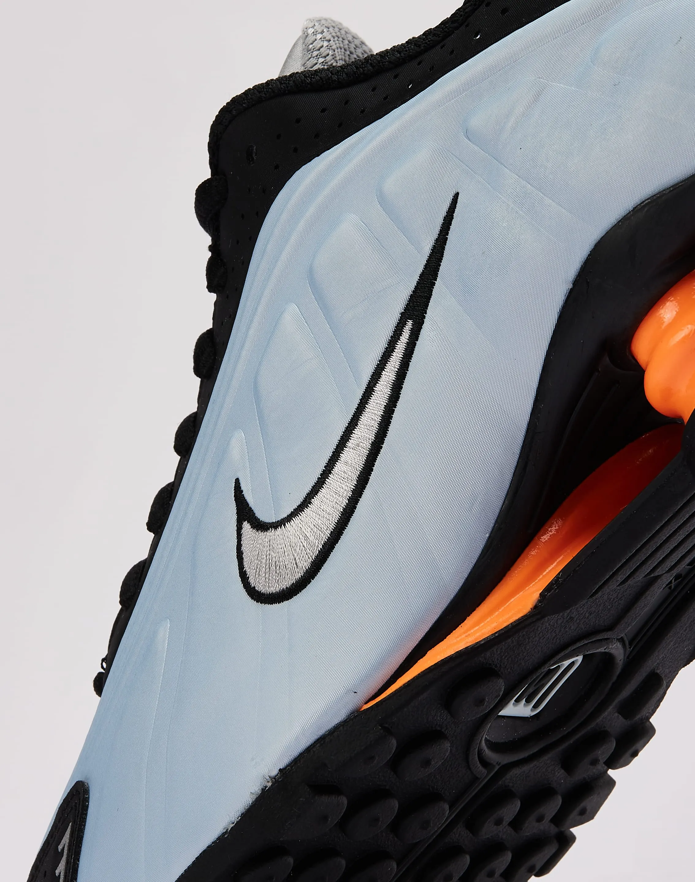 Good resilience Active Comfort Nike Shox R4