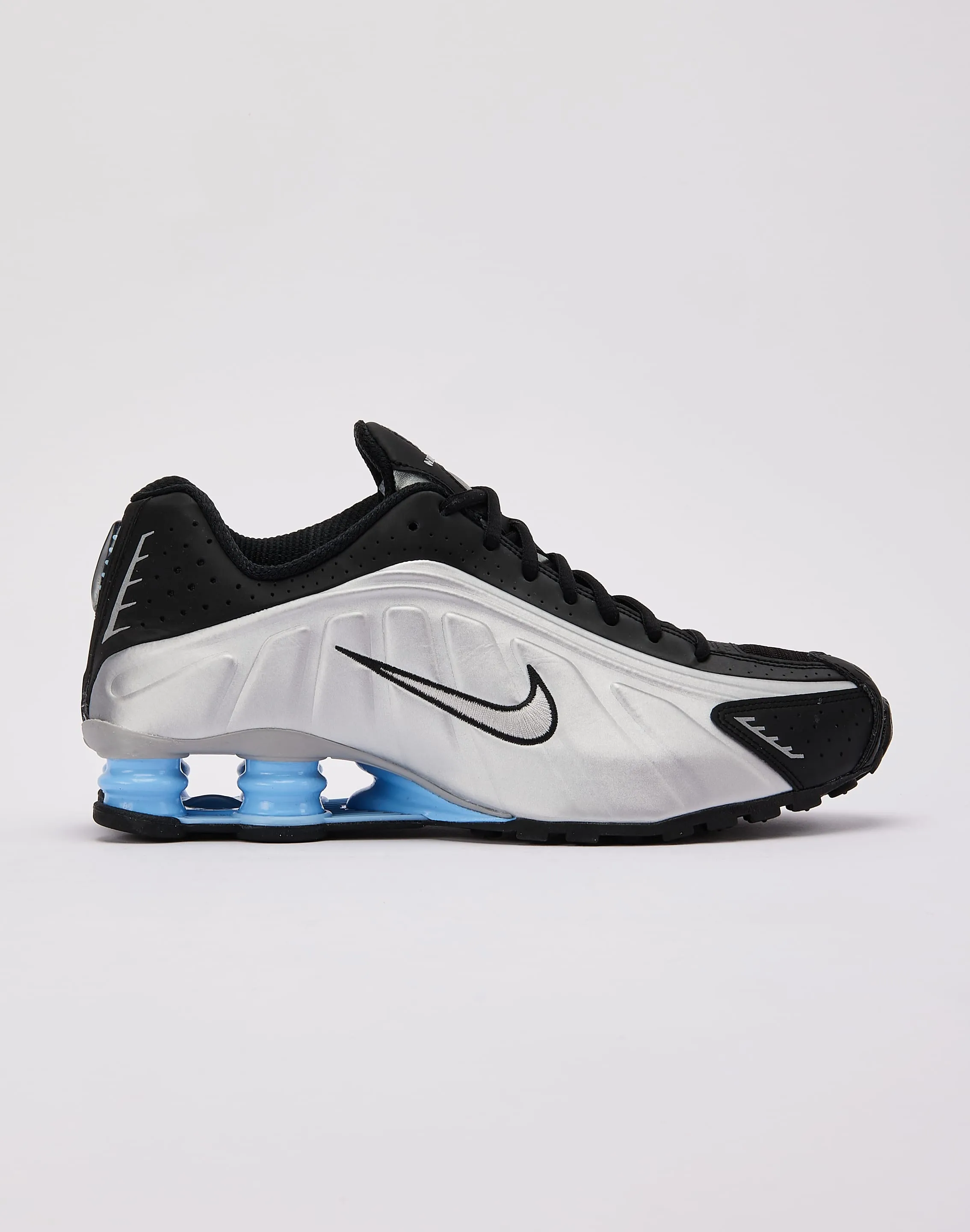 Nike Shox R4 Comfy Base Fall look