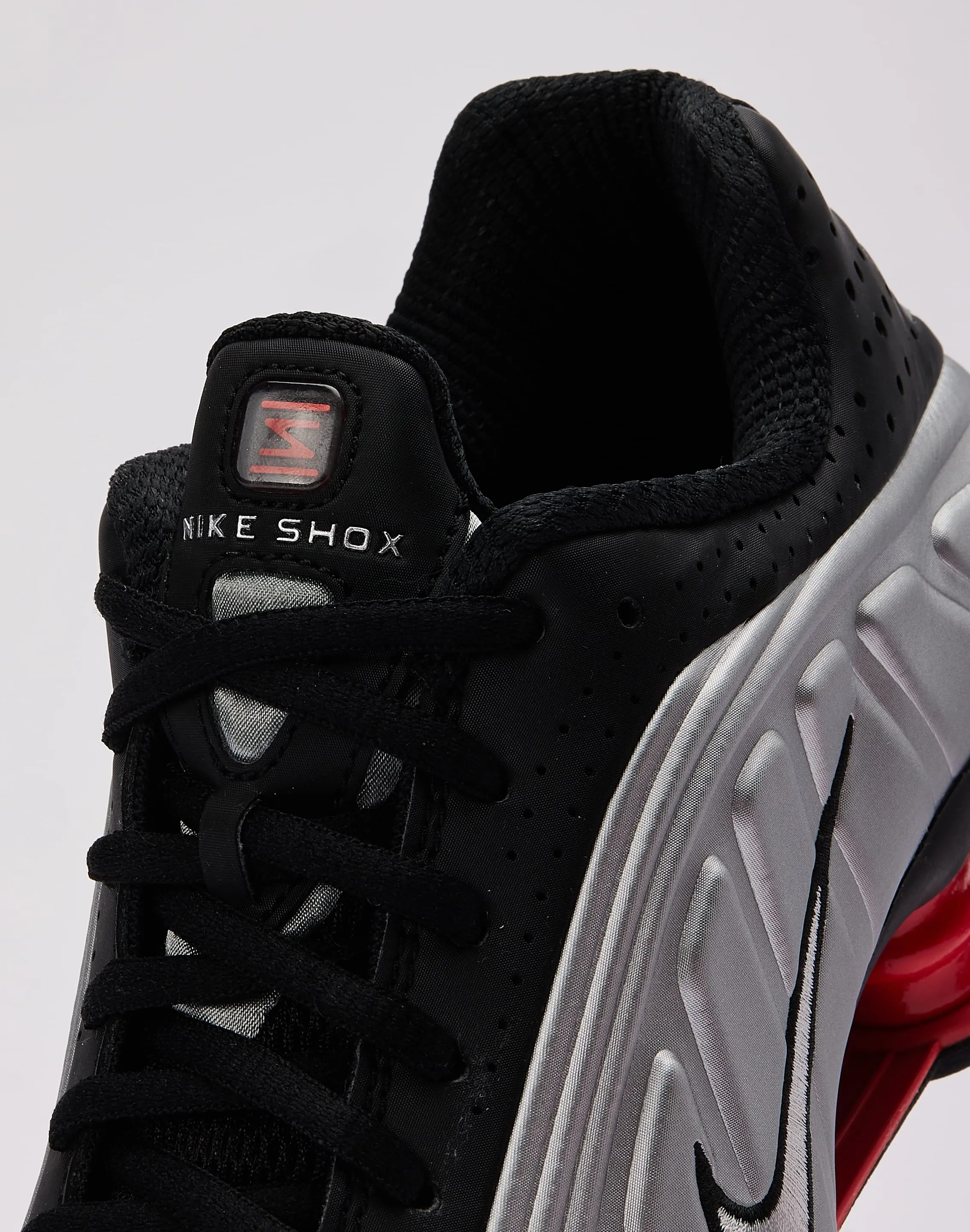 Slim Comfort Nike Shox R4