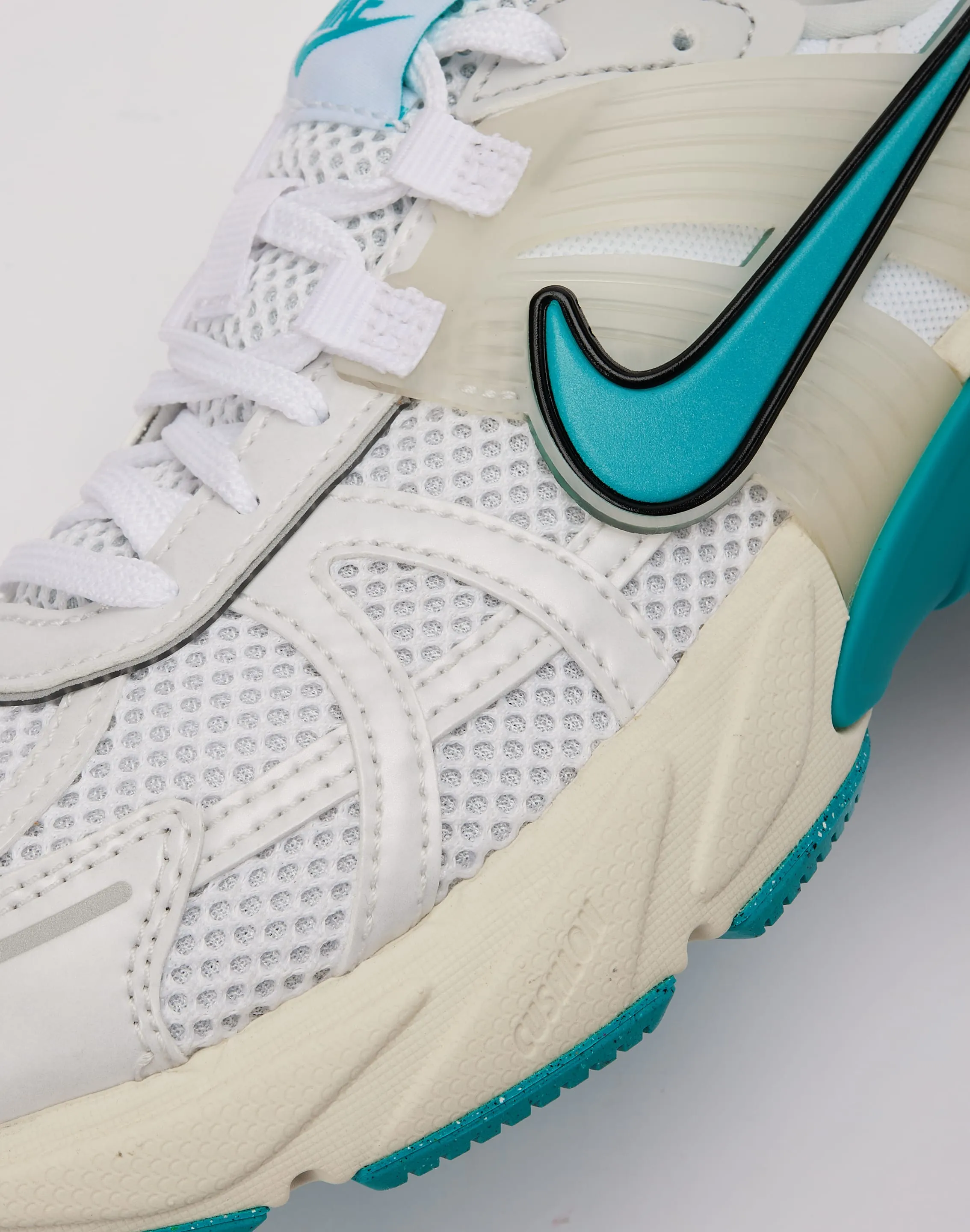 Nike V2K Run Impact-absorbing durability Breathable Tongue