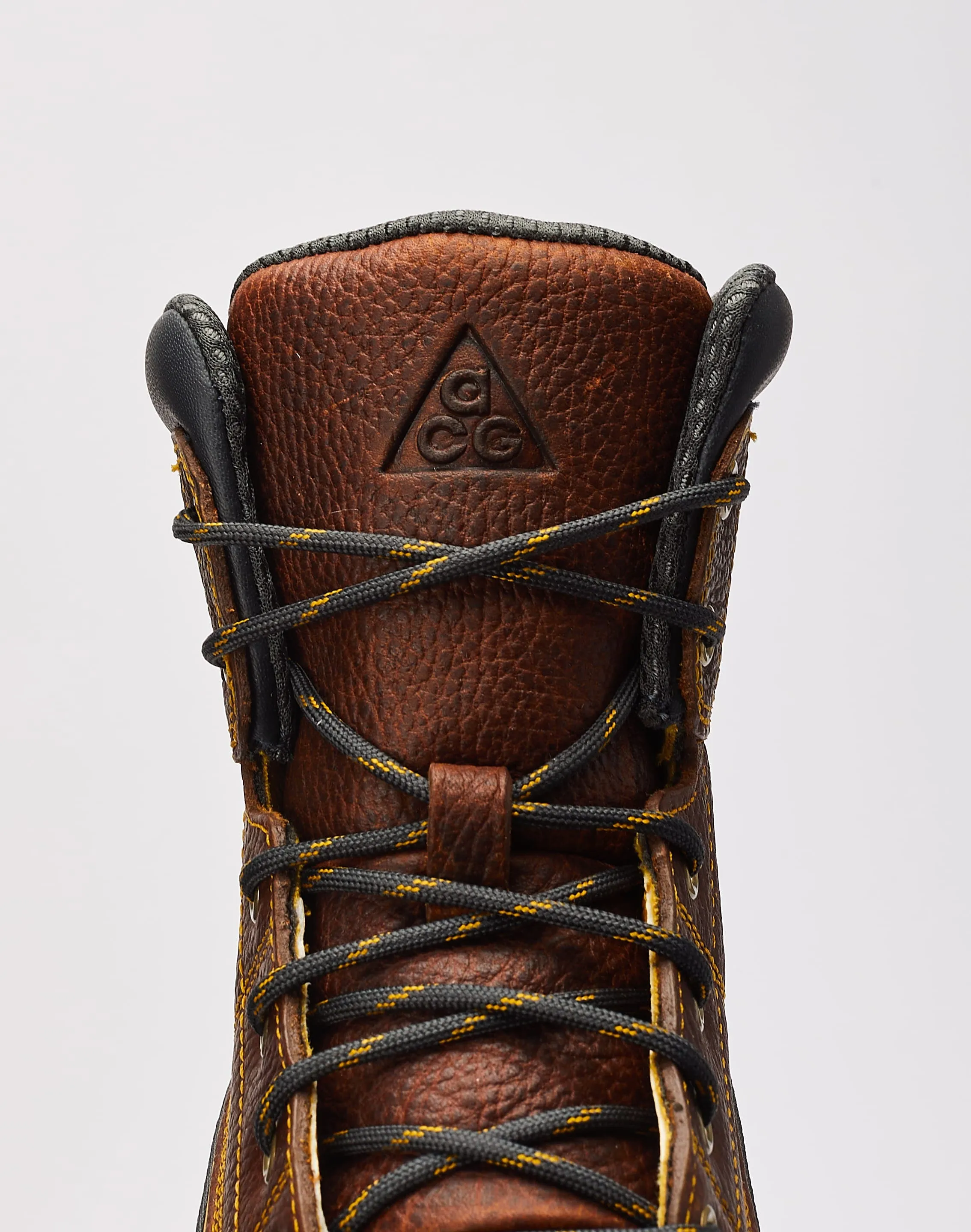 Adjustable Soft Pace Nike Woodside 2 High ACG Boots
