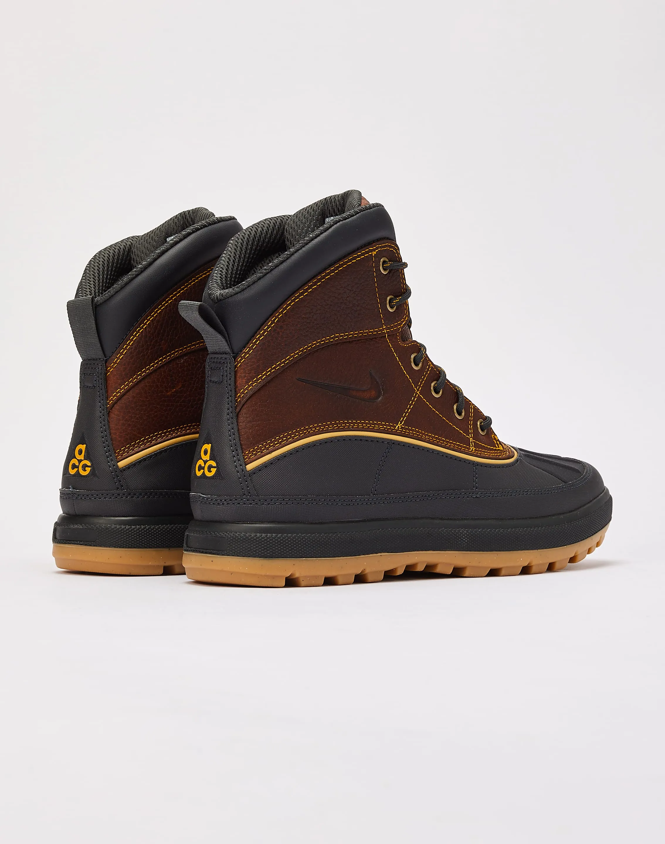 Alley Path Day Comfort Nike Woodside 2 High ACG Boots